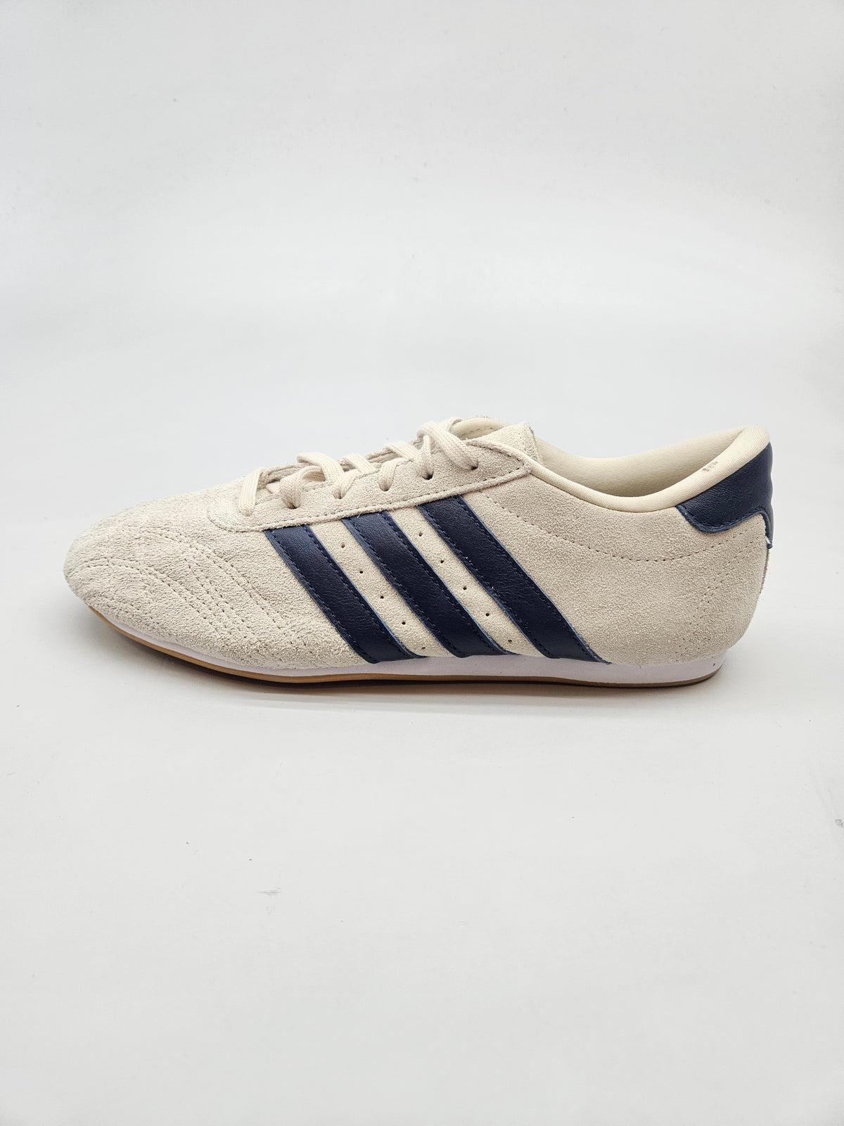 ADIDAS NOVI ORIGINAL PATIKI BR 39