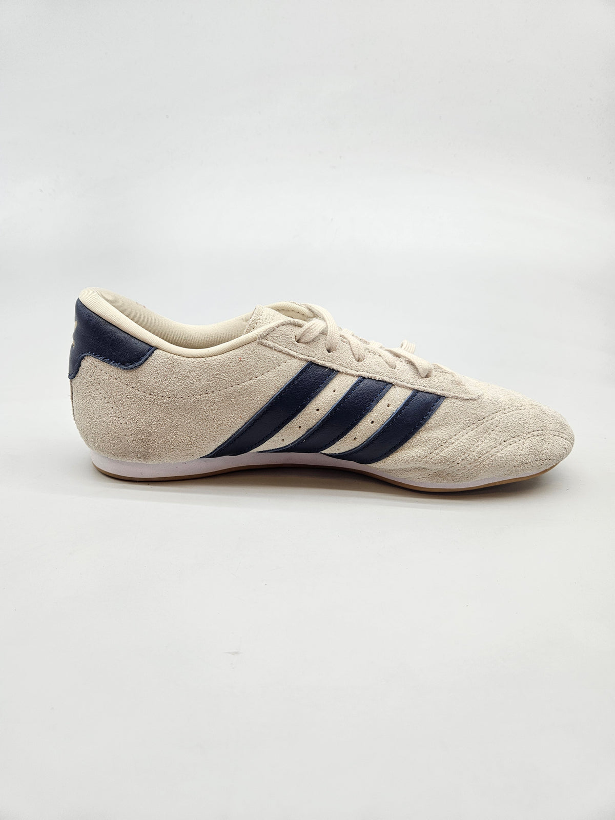 ADIDAS NOVI ORIGINAL PATIKI BR 39