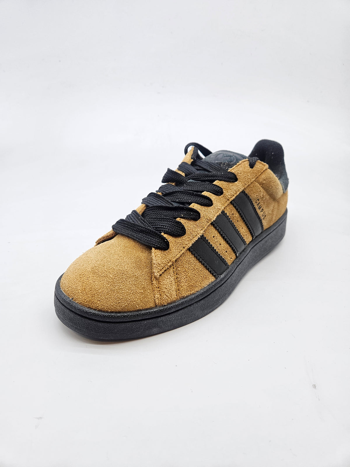 ADIDAS NOVI ORIGINAL PATIKI BR 44.5