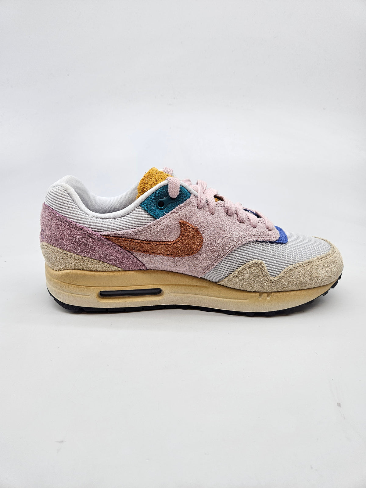 NIKE NOVI ORIGINAL PATIKI BR 40.5