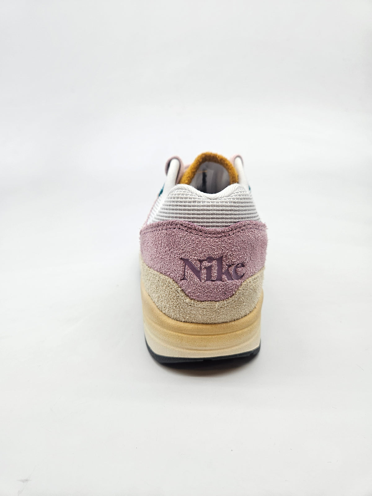 NIKE NOVI ORIGINAL PATIKI BR 40.5