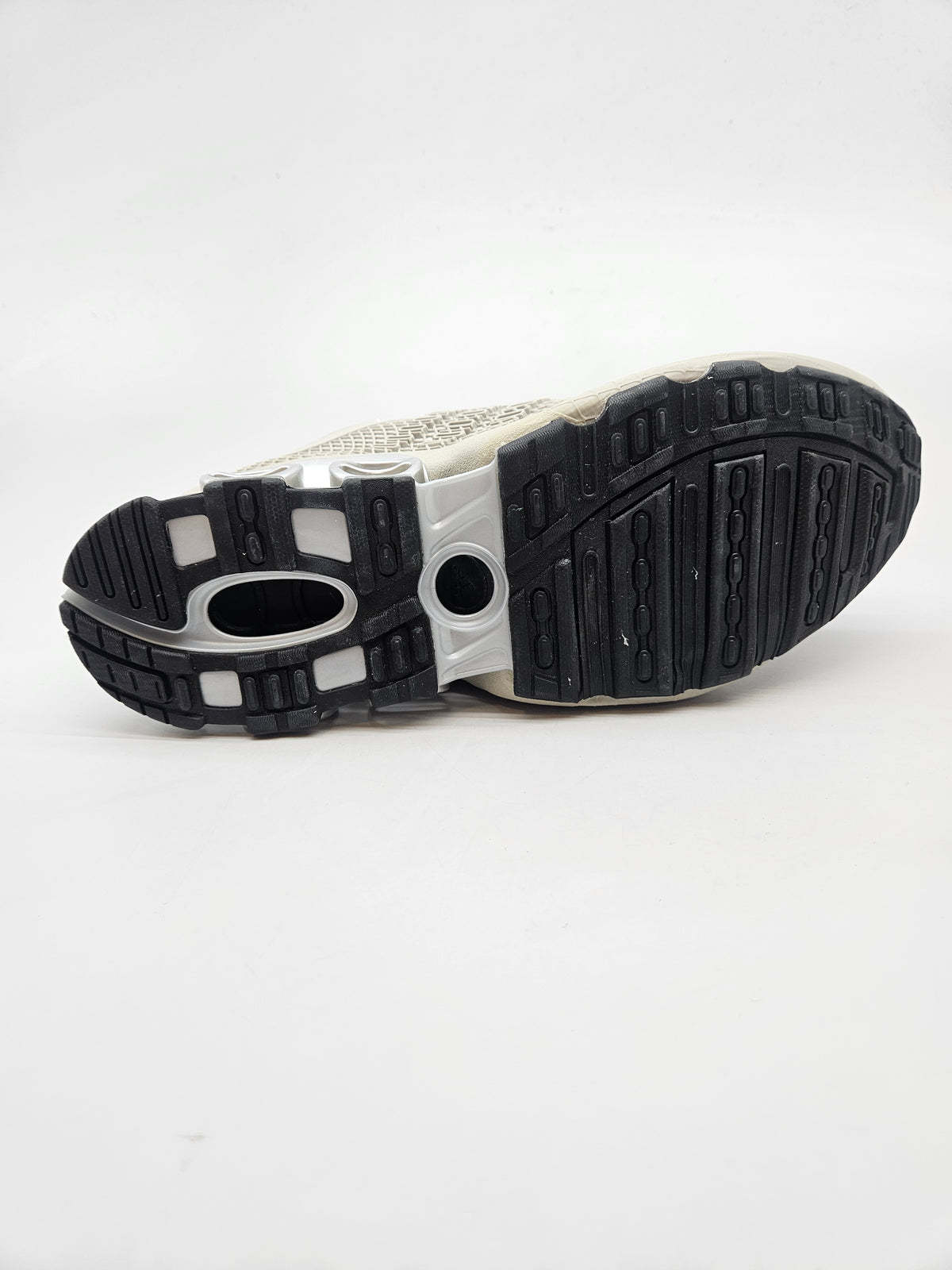 ADIDAS NOVI ORIGINAL PATIKI BR 41