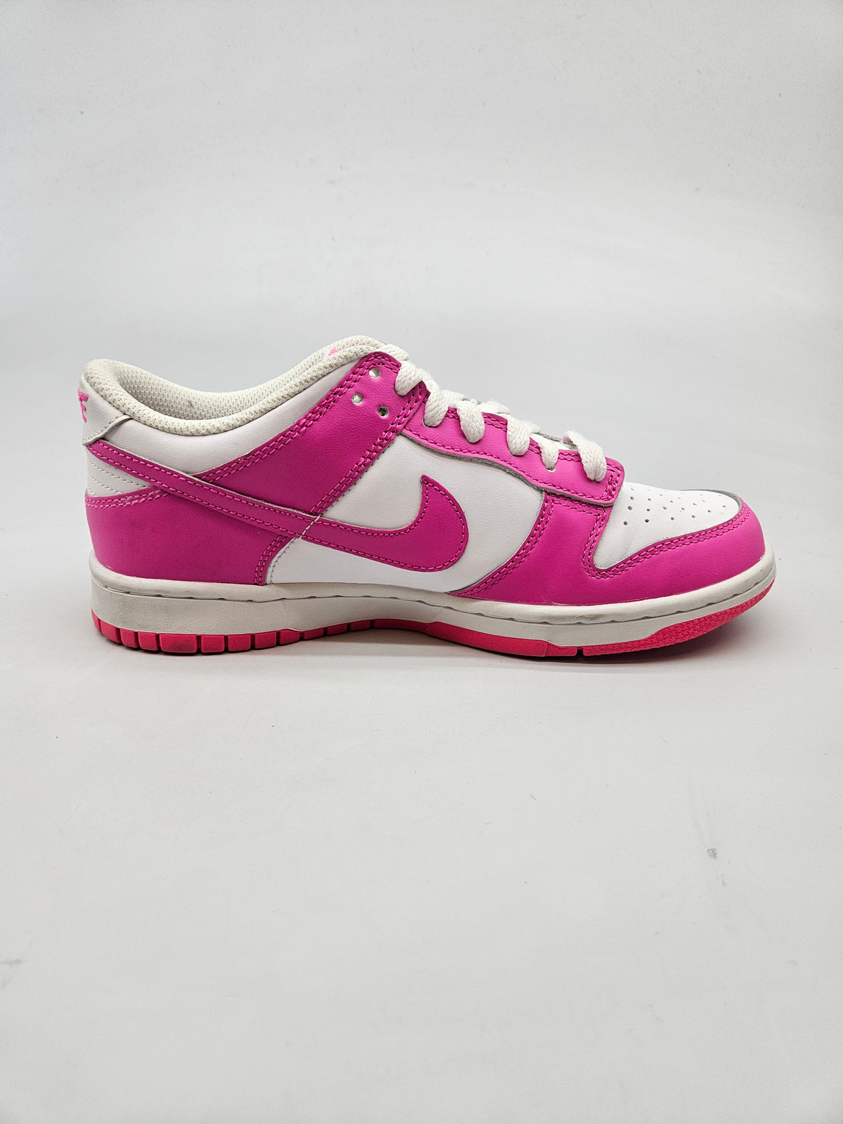 NIKE NOVI ORIGINAL PATIKI BR 38.5