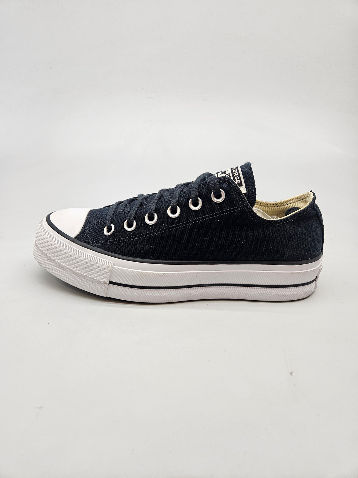 CONVERSE NOVI ORIGINAL PATIKI BR 40