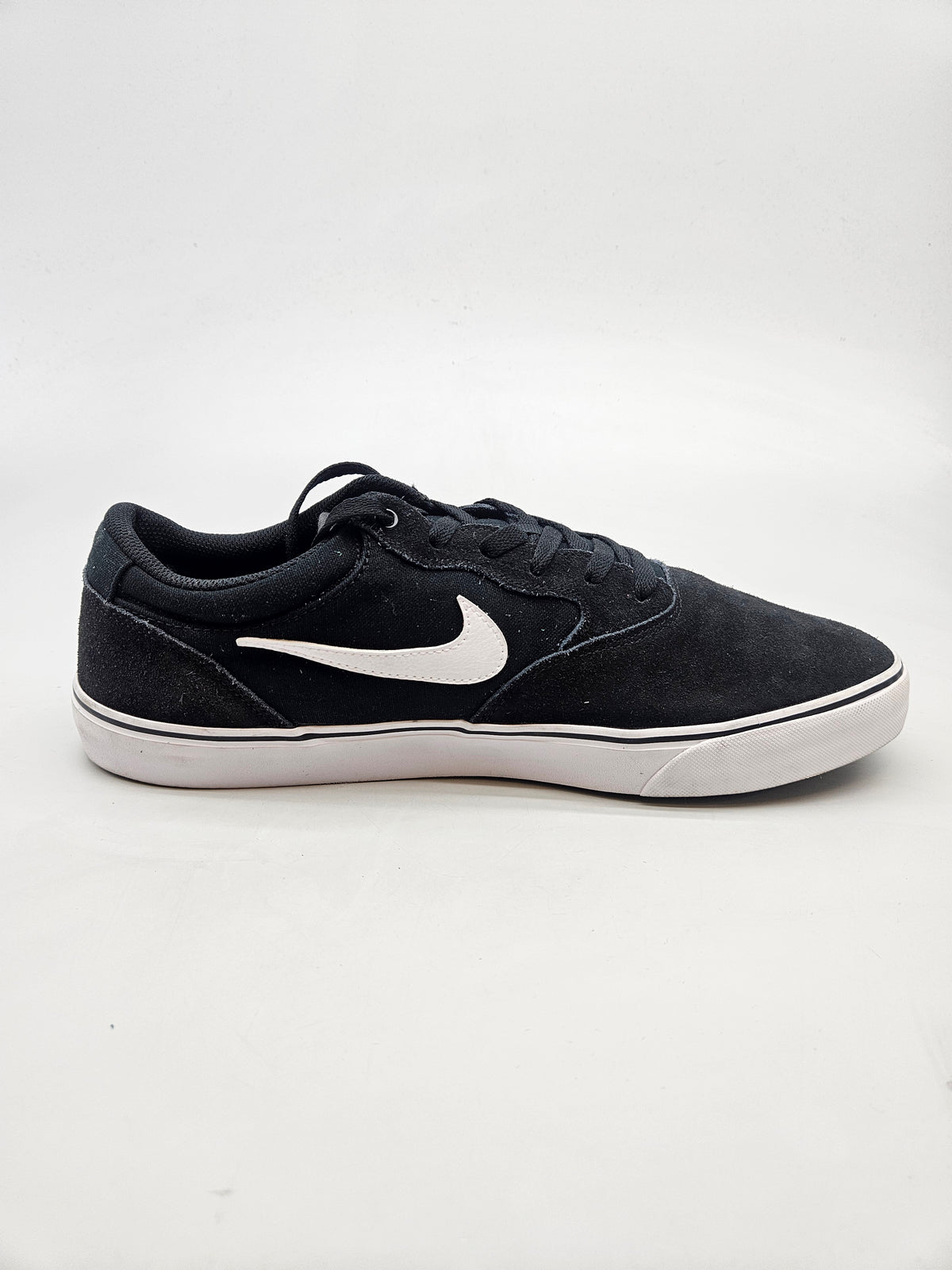 NIKE NOVI ORIGINAL PATIKI BR 48.5