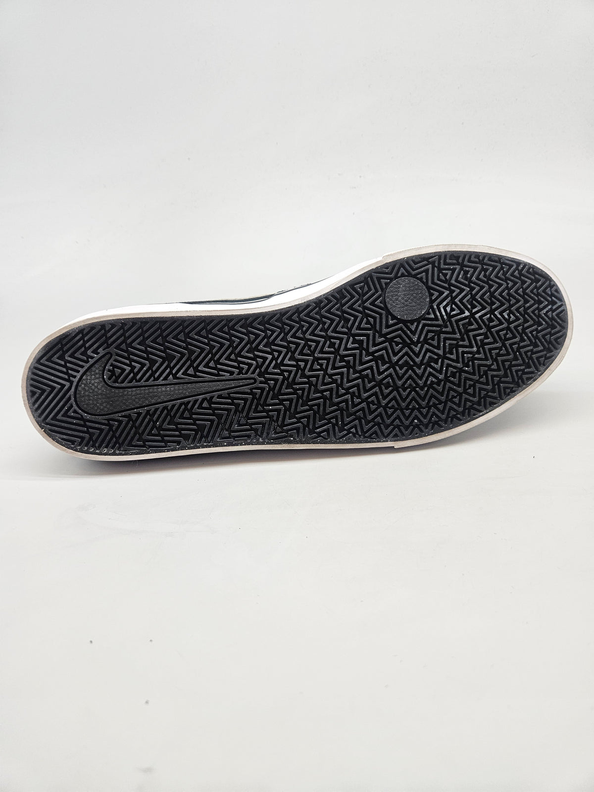 NIKE NOVI ORIGINAL PATIKI BR 48.5