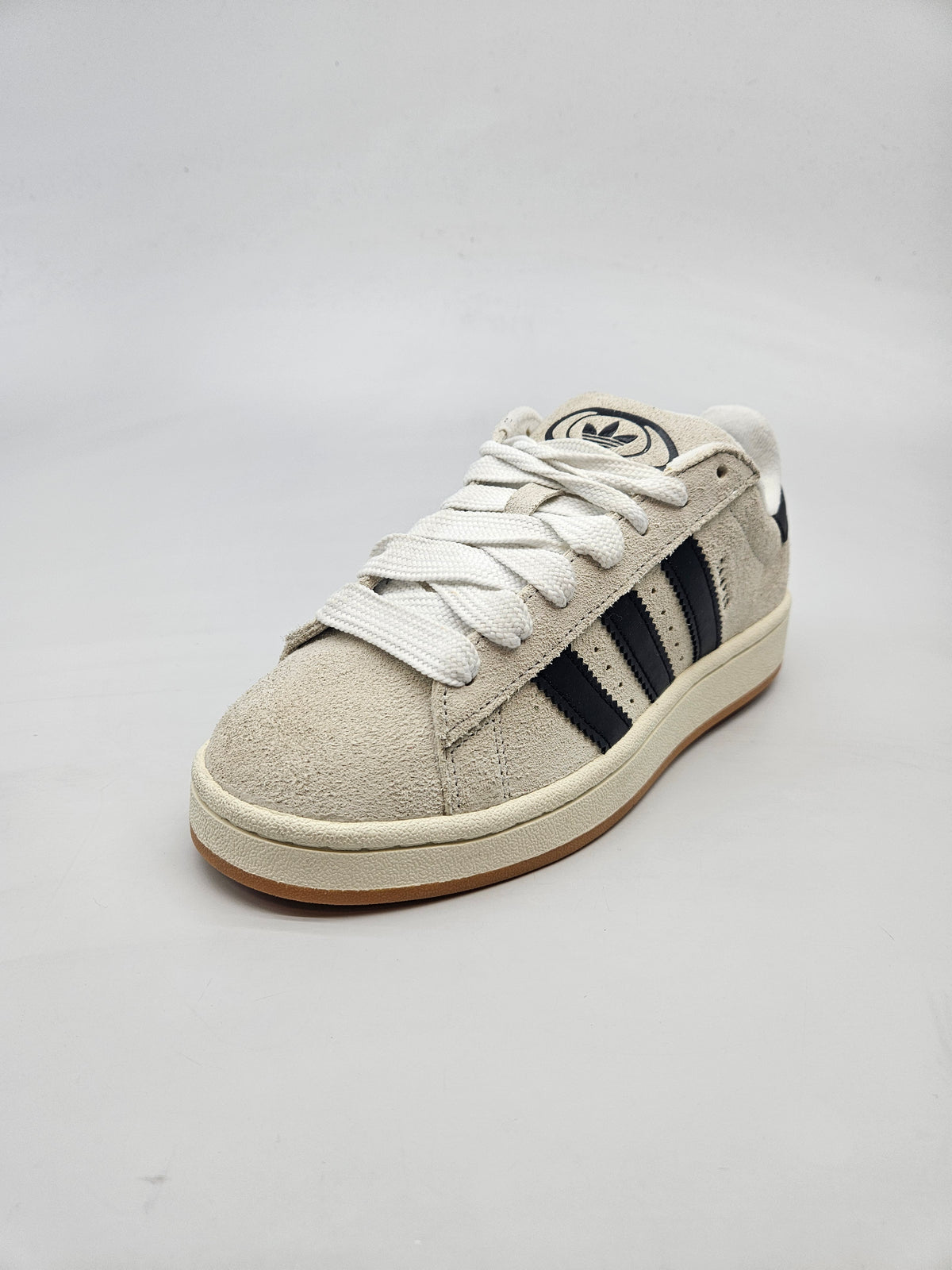 ADIDAS NOVI ORIGINAL PATIKI BR 38.5
