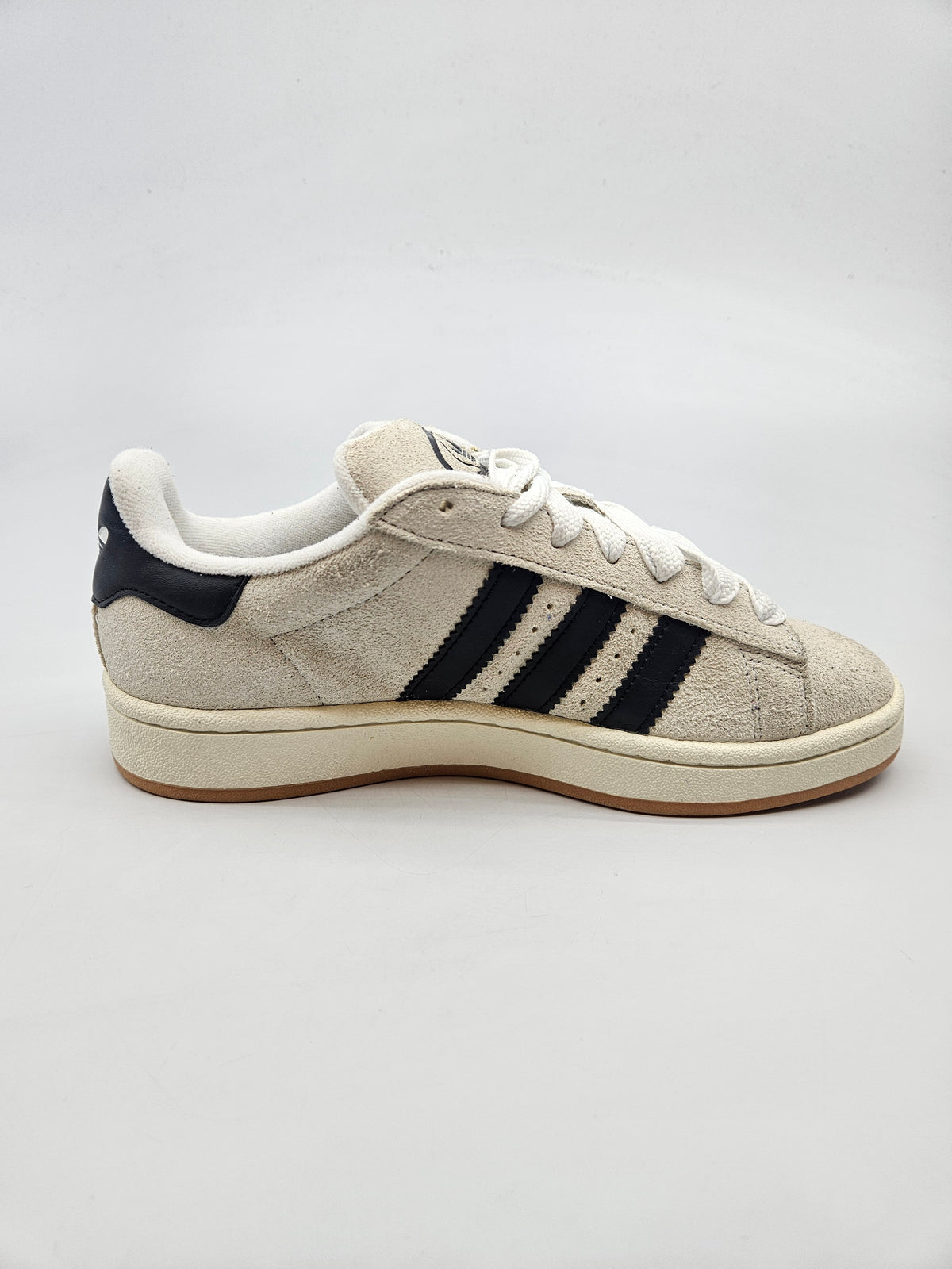 ADIDAS NOVI ORIGINAL PATIKI BR 38.5