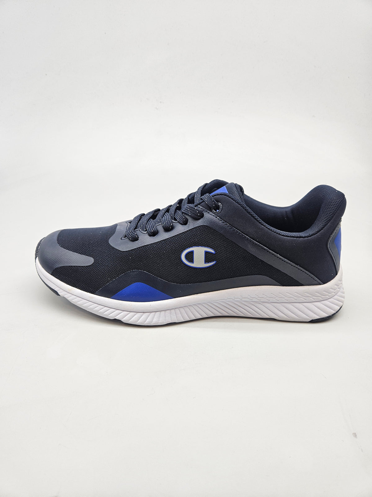CHAMPION NOVI ORIGINAL PATIKI BR 42.5