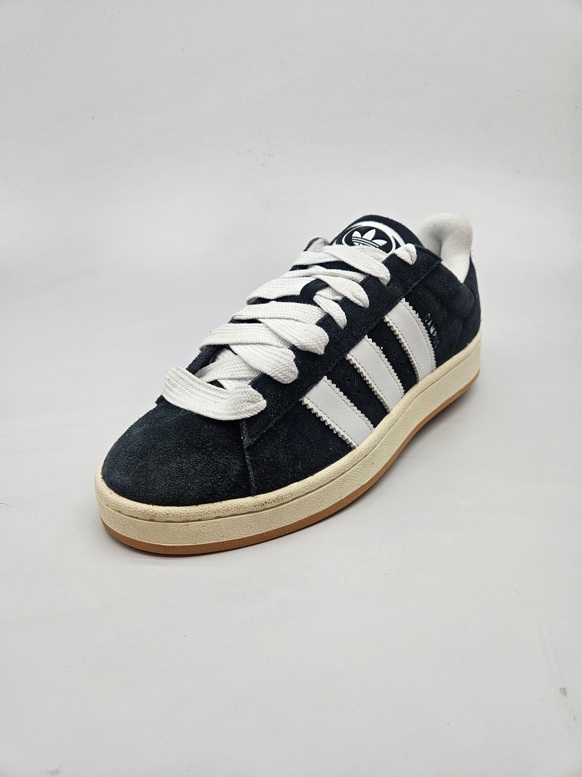 ADIDAS NOVI ORIGINAL PATIKI BR 45