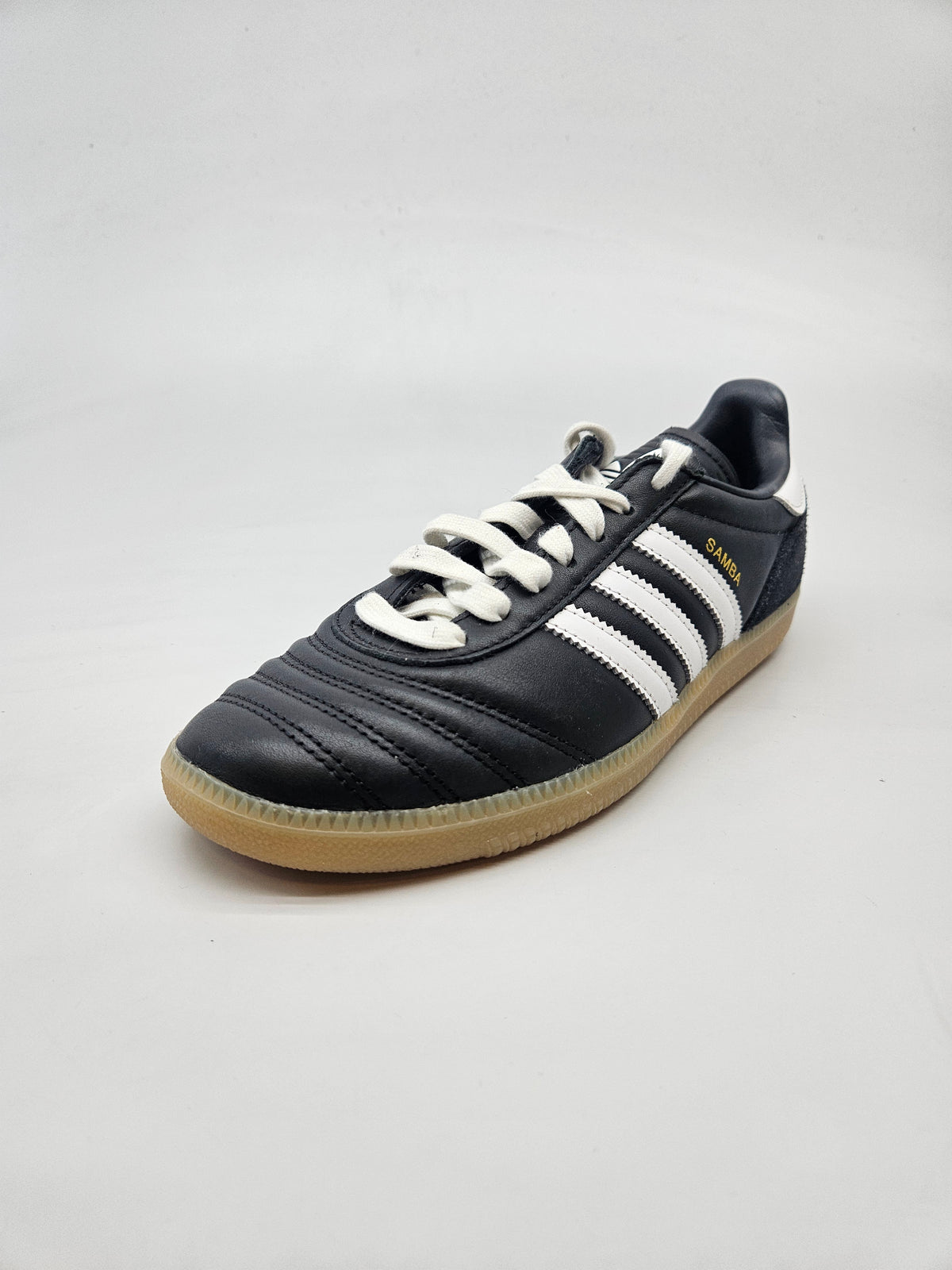 ADIDAS NOVI ORIGINAL PATIKI BR 38.5