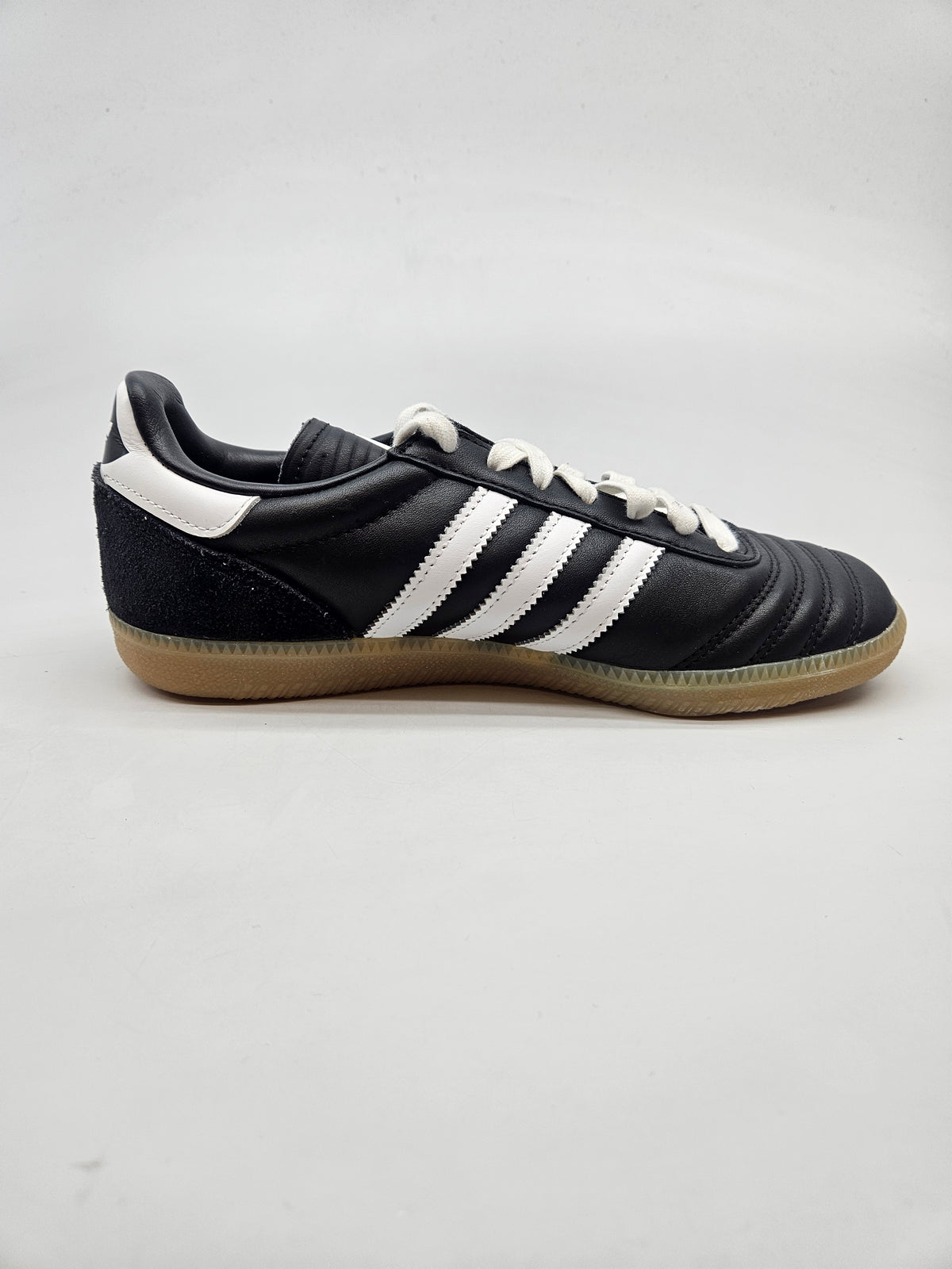 ADIDAS NOVI ORIGINAL PATIKI BR 38.5