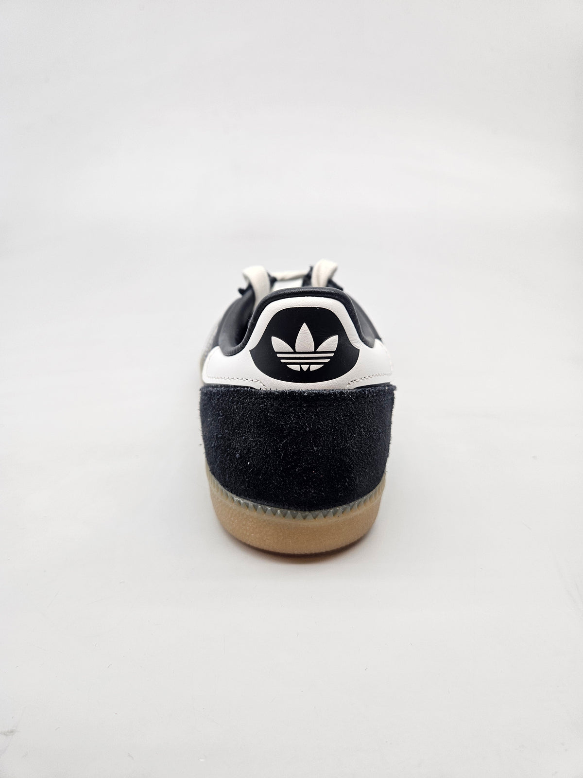 ADIDAS NOVI ORIGINAL PATIKI BR 38.5