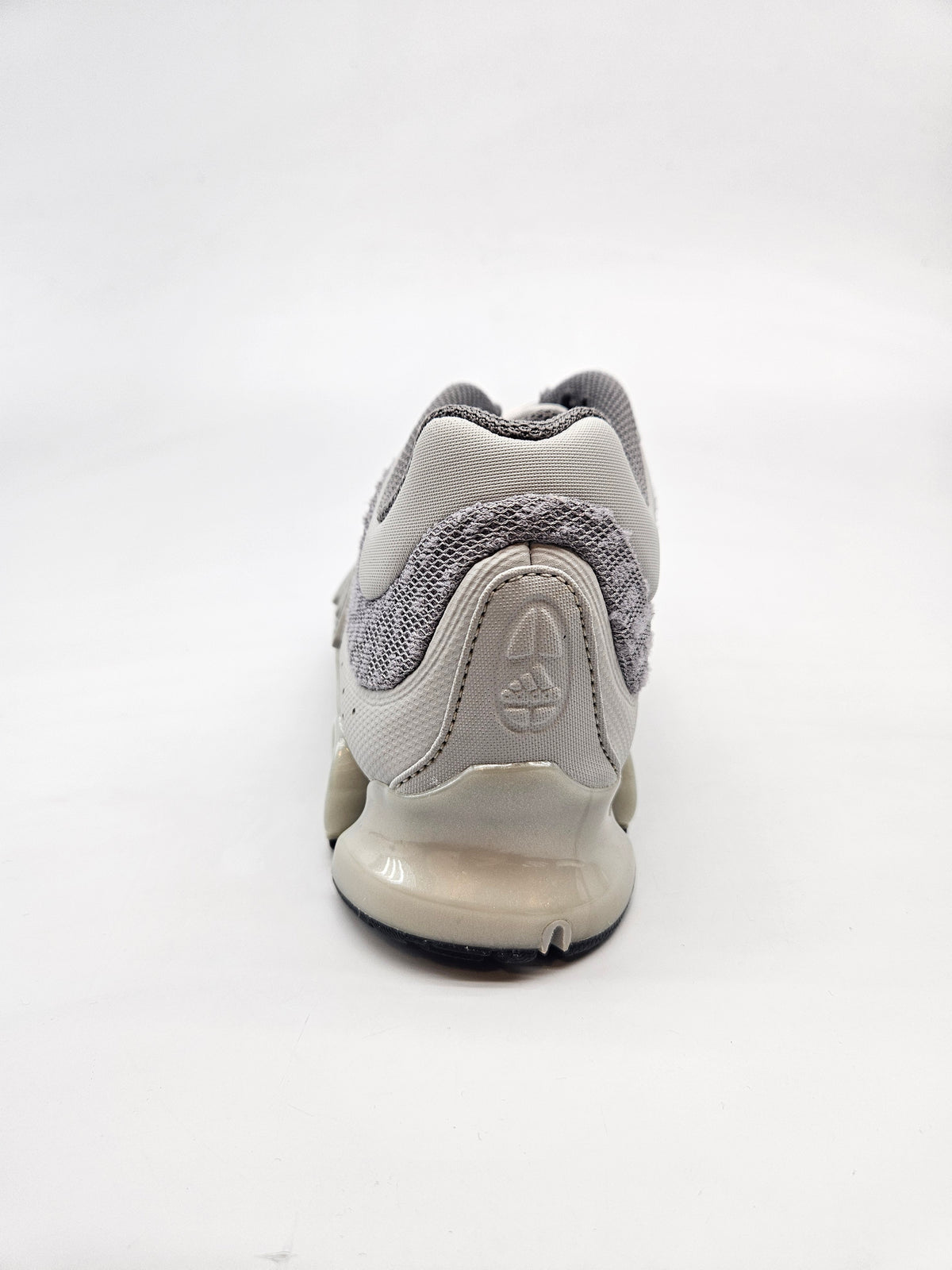 ADIDAS NOVI ORIGINAL PATIKI BR 38.5