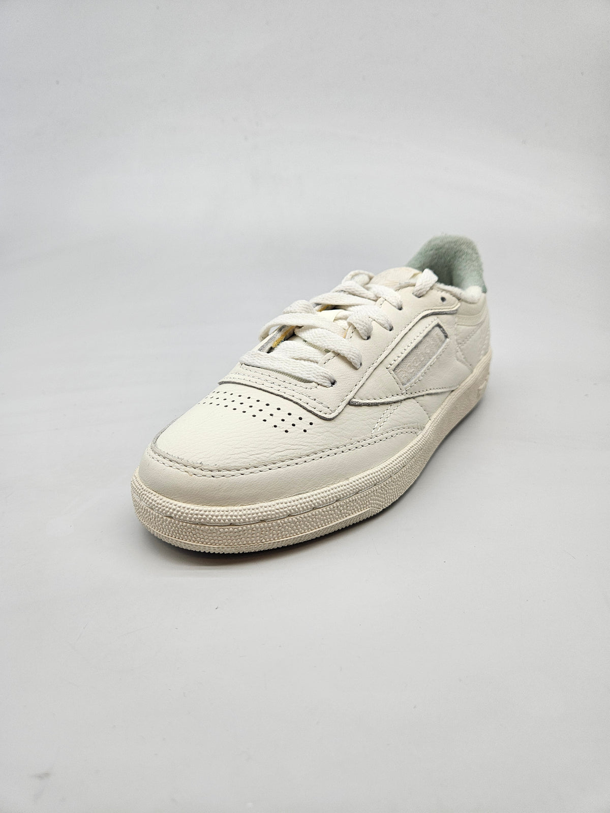 REEBOK NOVI ORIGINAL PATIKI BR 37