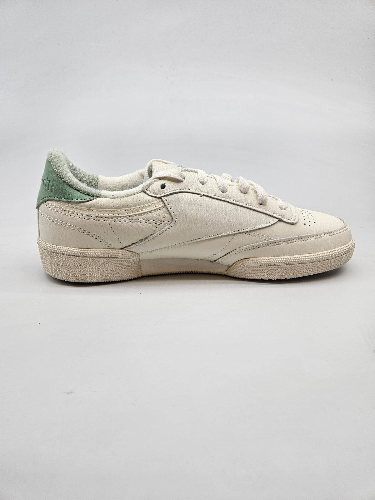 REEBOK NOVI ORIGINAL PATIKI BR 37