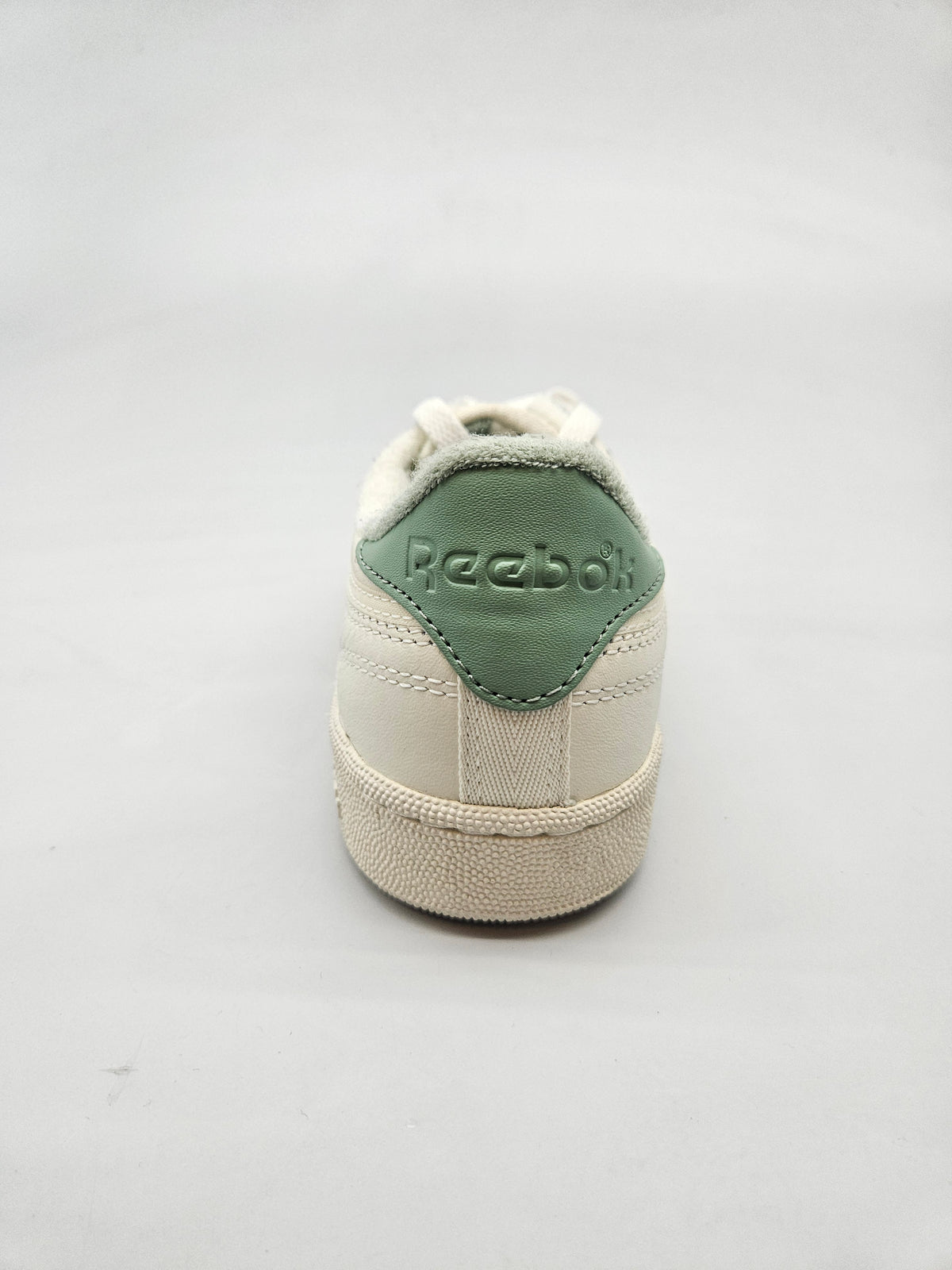 REEBOK NOVI ORIGINAL PATIKI BR 37