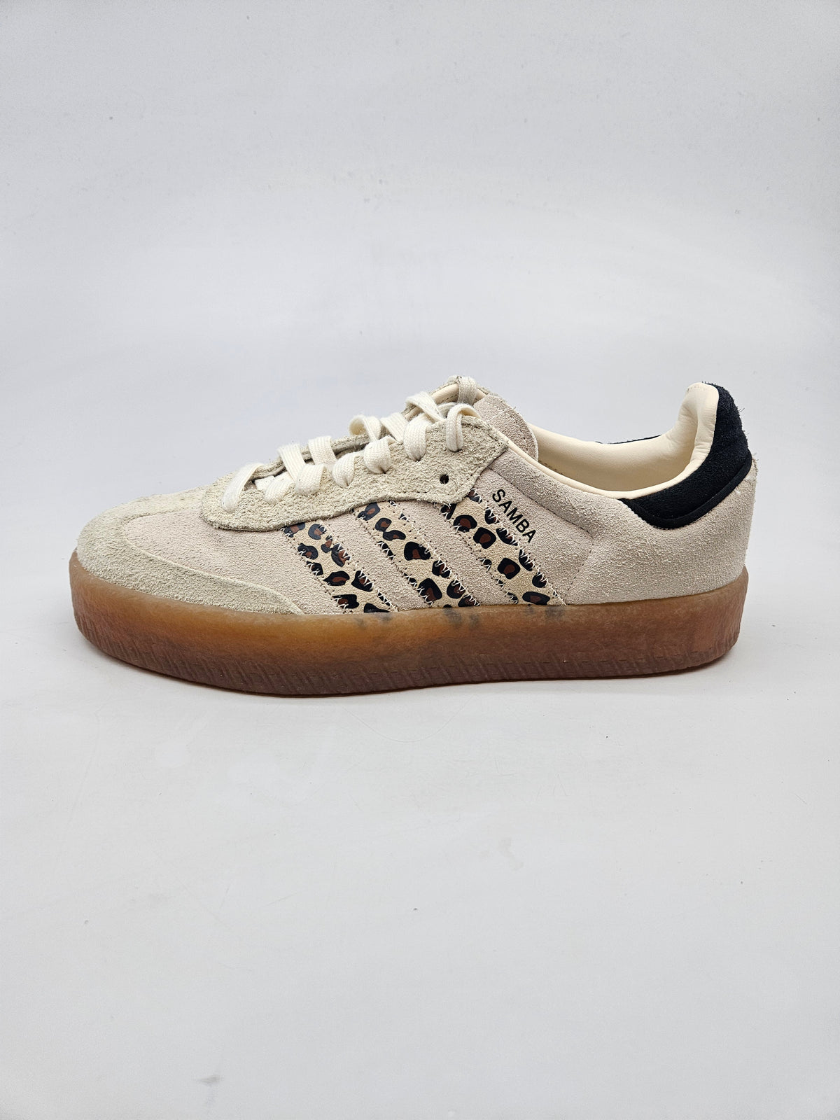 ADIDAS NOVI ORIGINAL PATIKI BR 39
