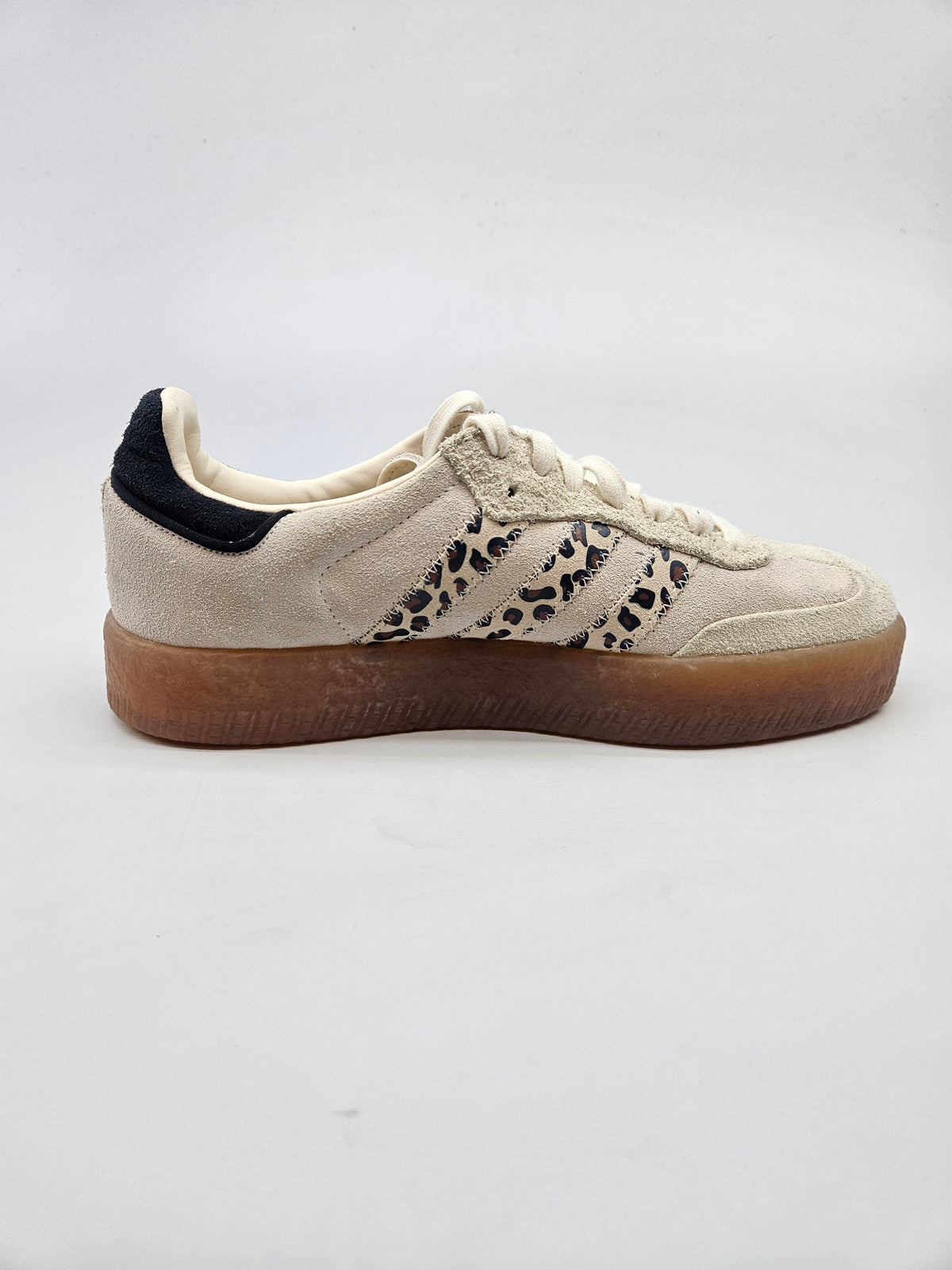 ADIDAS NOVI ORIGINAL PATIKI BR 39