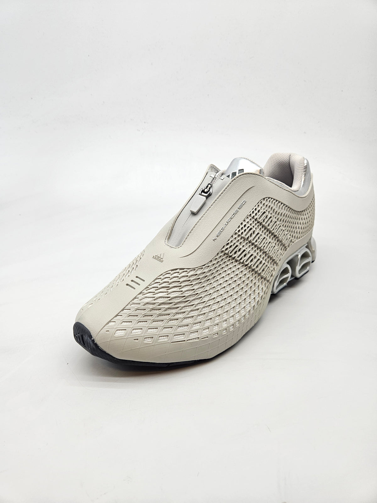 ADIDAS NOVI ORIGINAL PATIKI BR 45