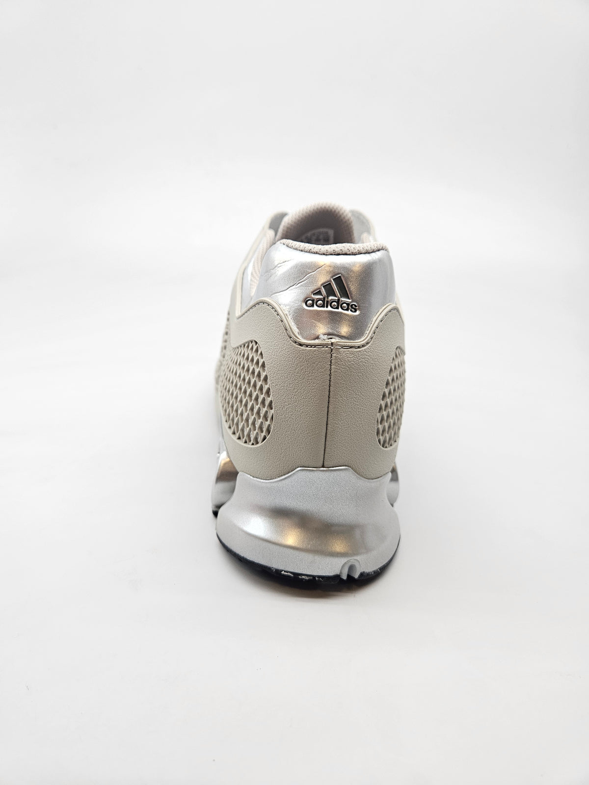 ADIDAS NOVI ORIGINAL PATIKI BR 45