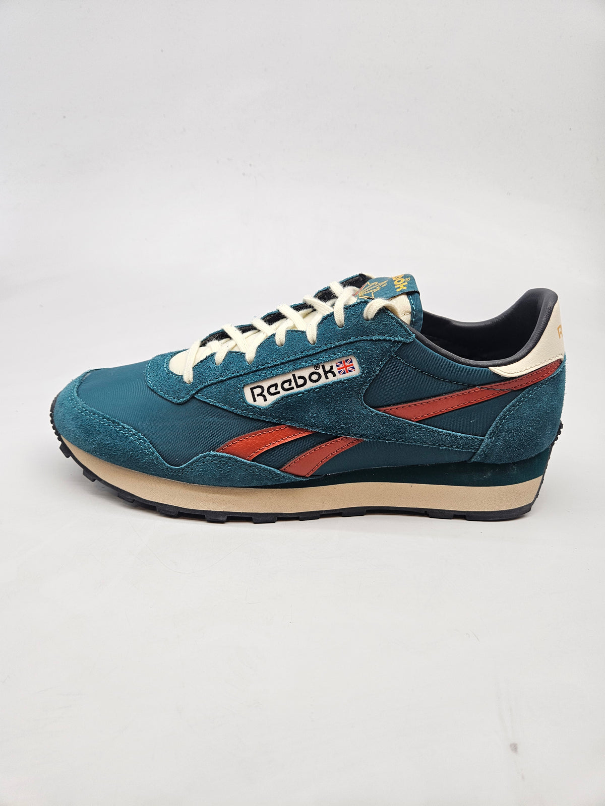 REEBOK NOVI ORIGINAL PATIKI BR 42