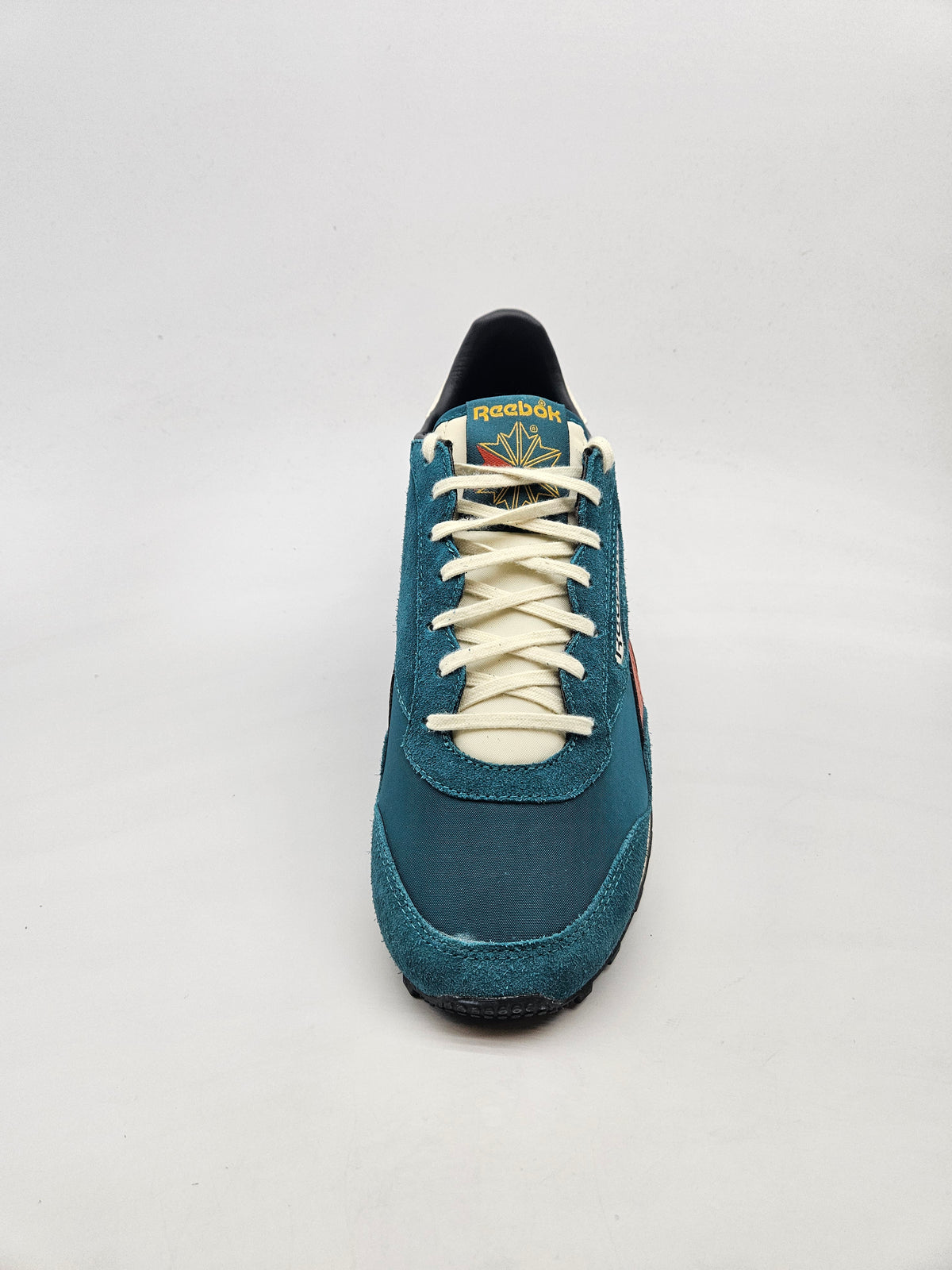 REEBOK NOVI ORIGINAL PATIKI BR 42