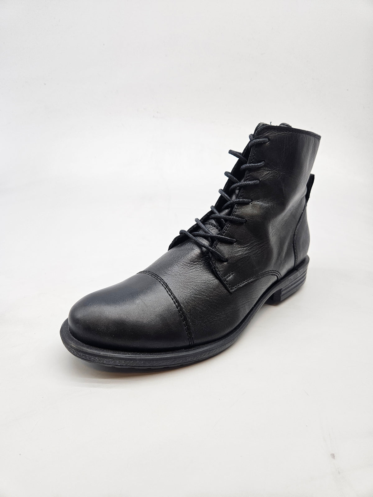 BIANCO NOVI ORIGINAL CIZMI BR 40