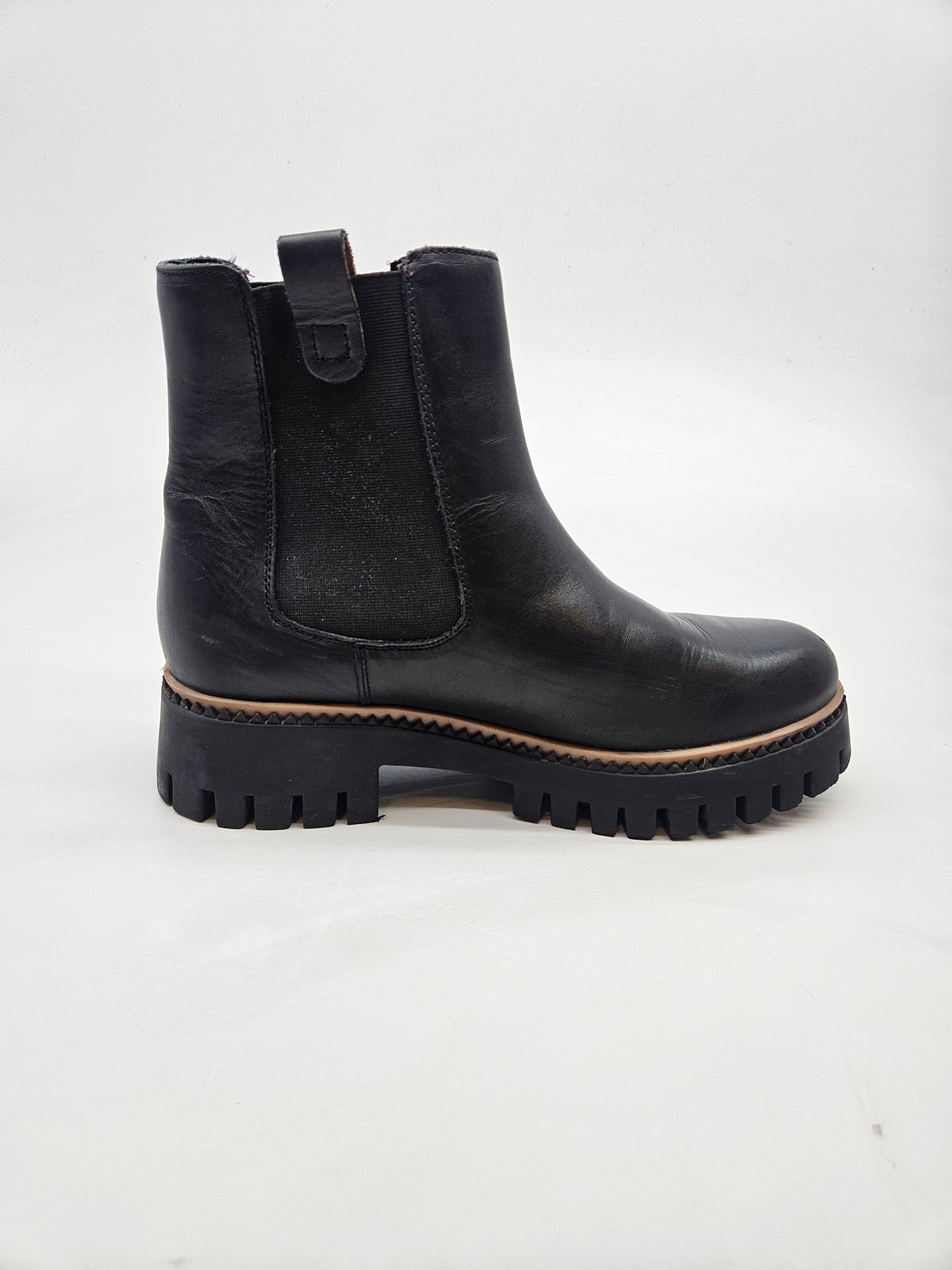 MEXX NOVI ORIGINAL CIZMI BR 40