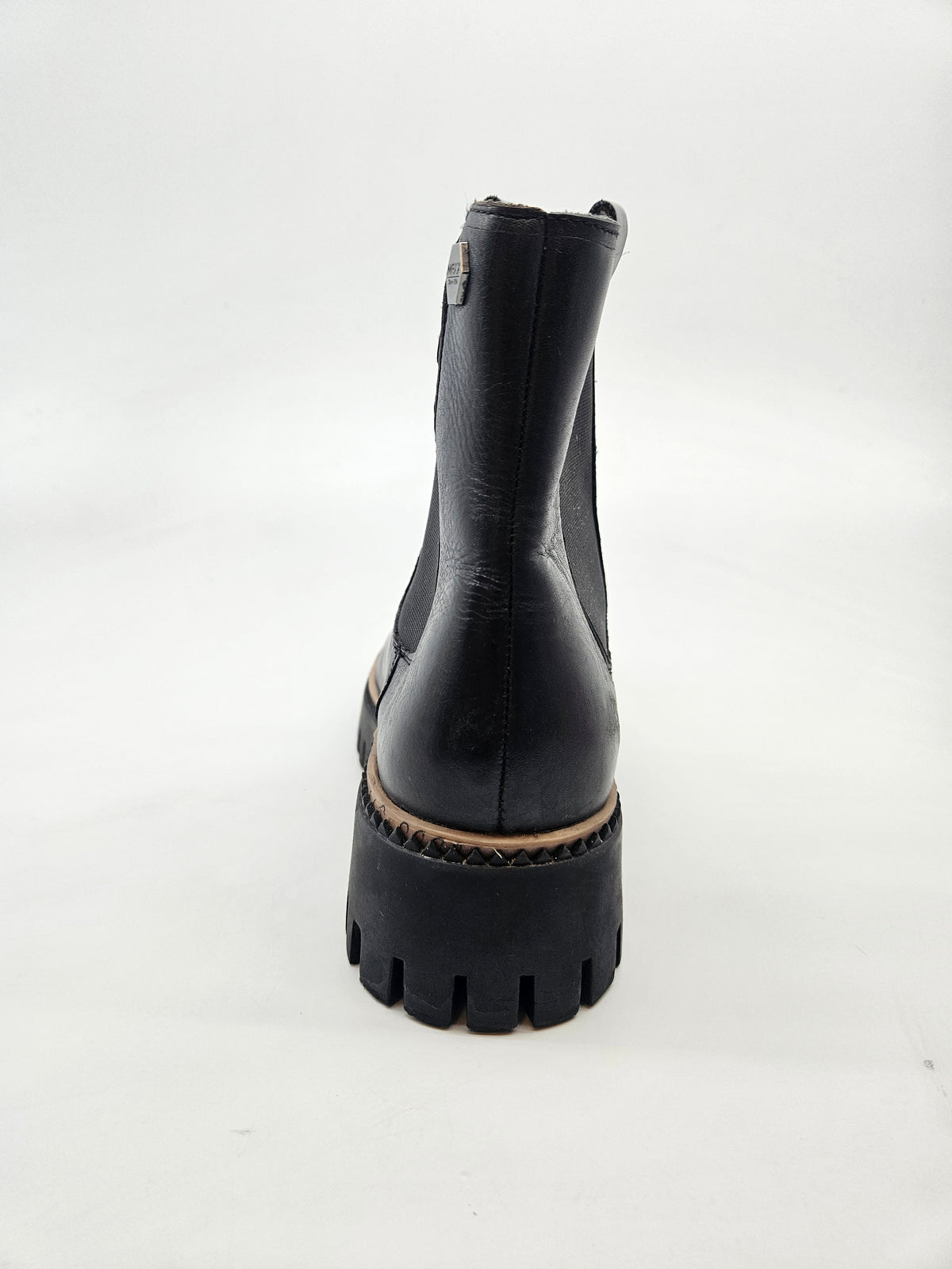 MEXX NOVI ORIGINAL CIZMI BR 40