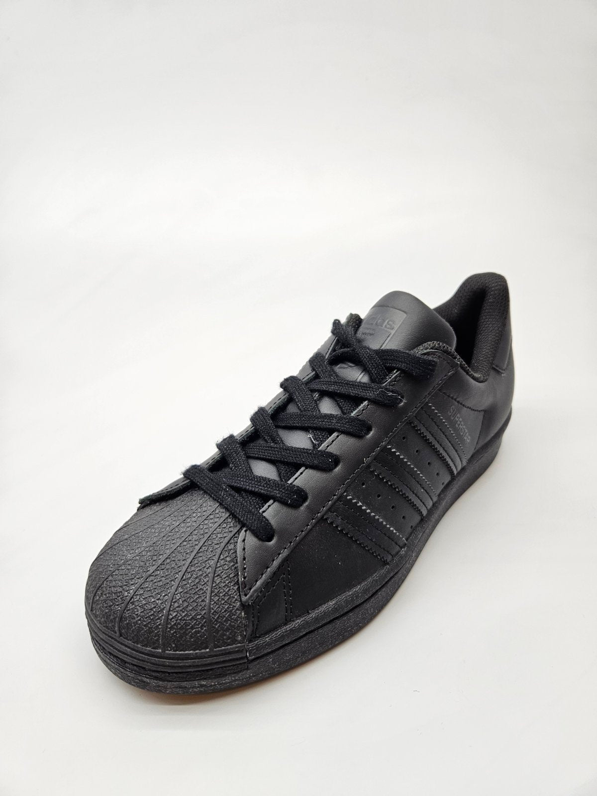 ADIDAS NOVI ORIGINAL PATIKI BR 36.5