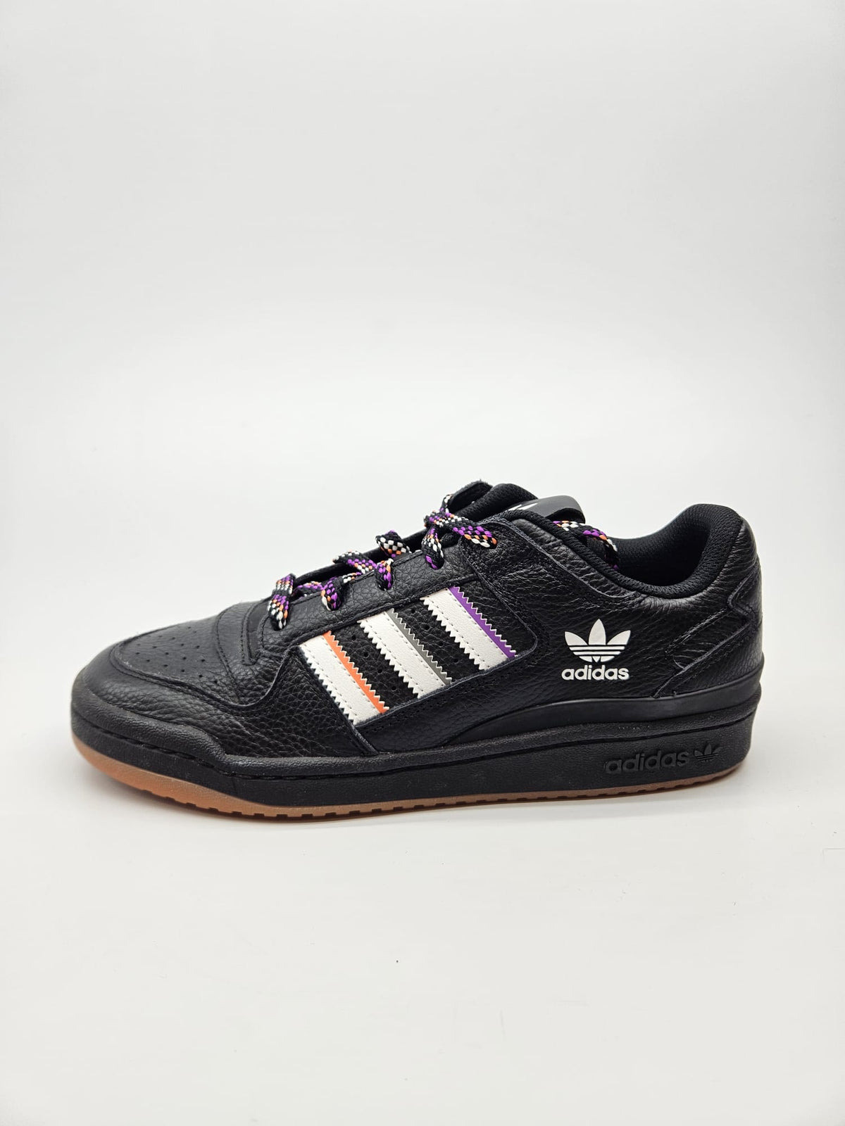 ADIDAS NOVI ORIGINAL PATIKI BR 41