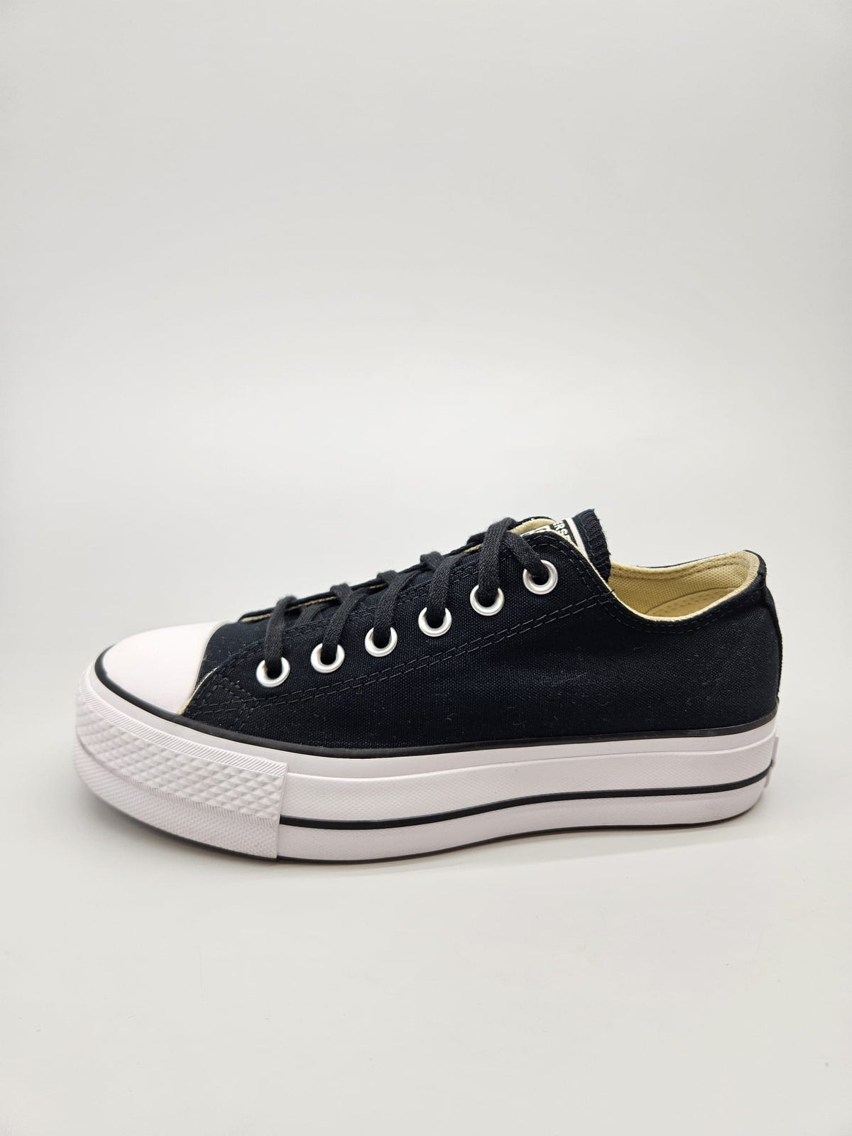 CONVERSE NOVI ORIGINAL PATIKI BR 37.5