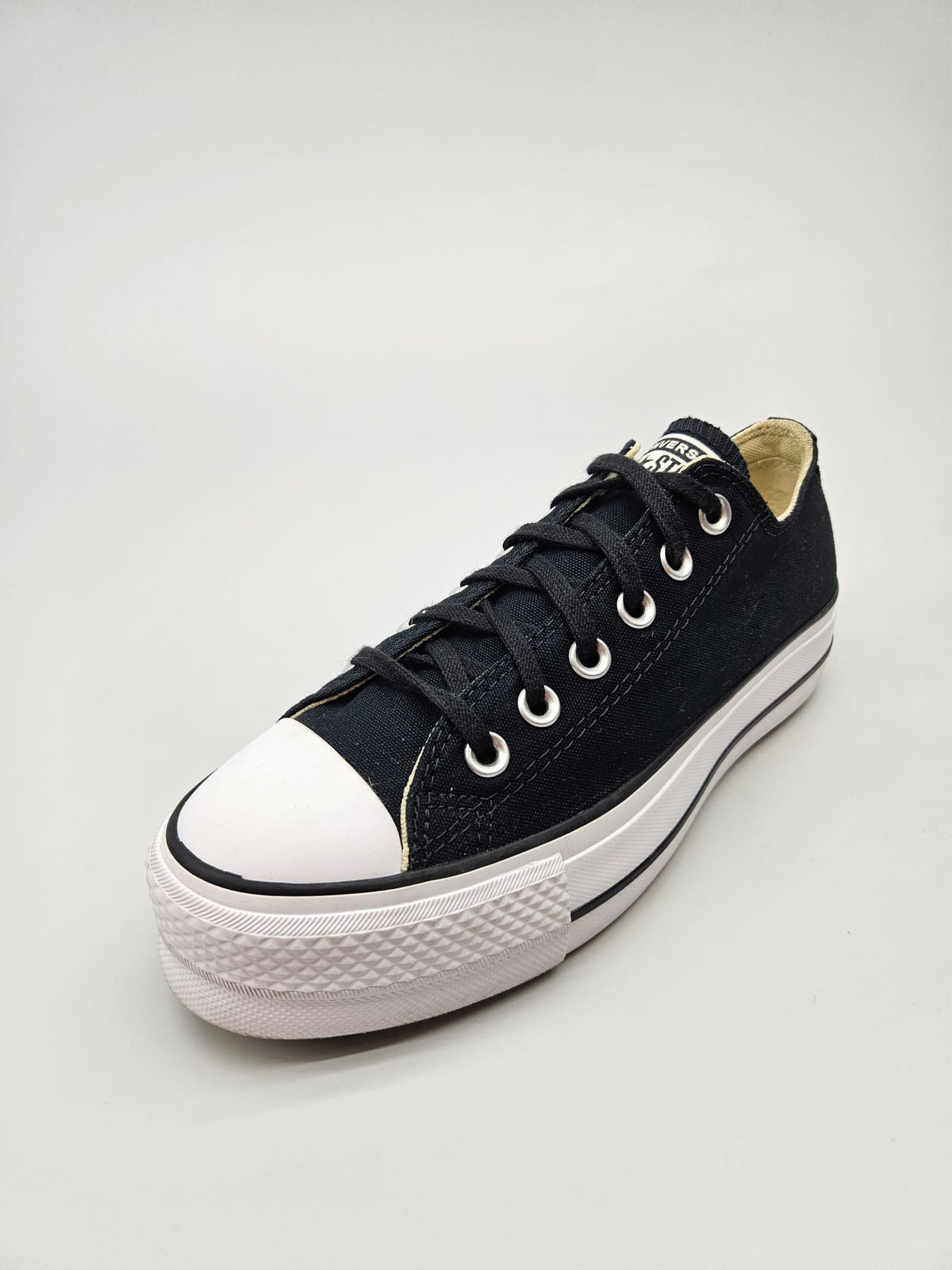 CONVERSE NOVI ORIGINAL PATIKI BR 37.5