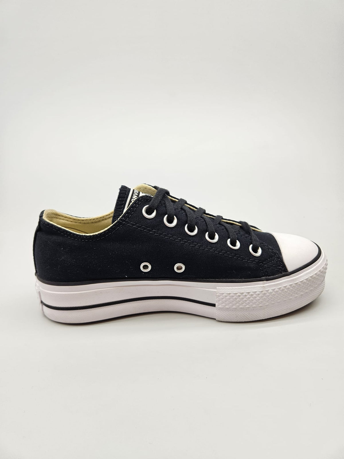 CONVERSE NOVI ORIGINAL PATIKI BR 37.5