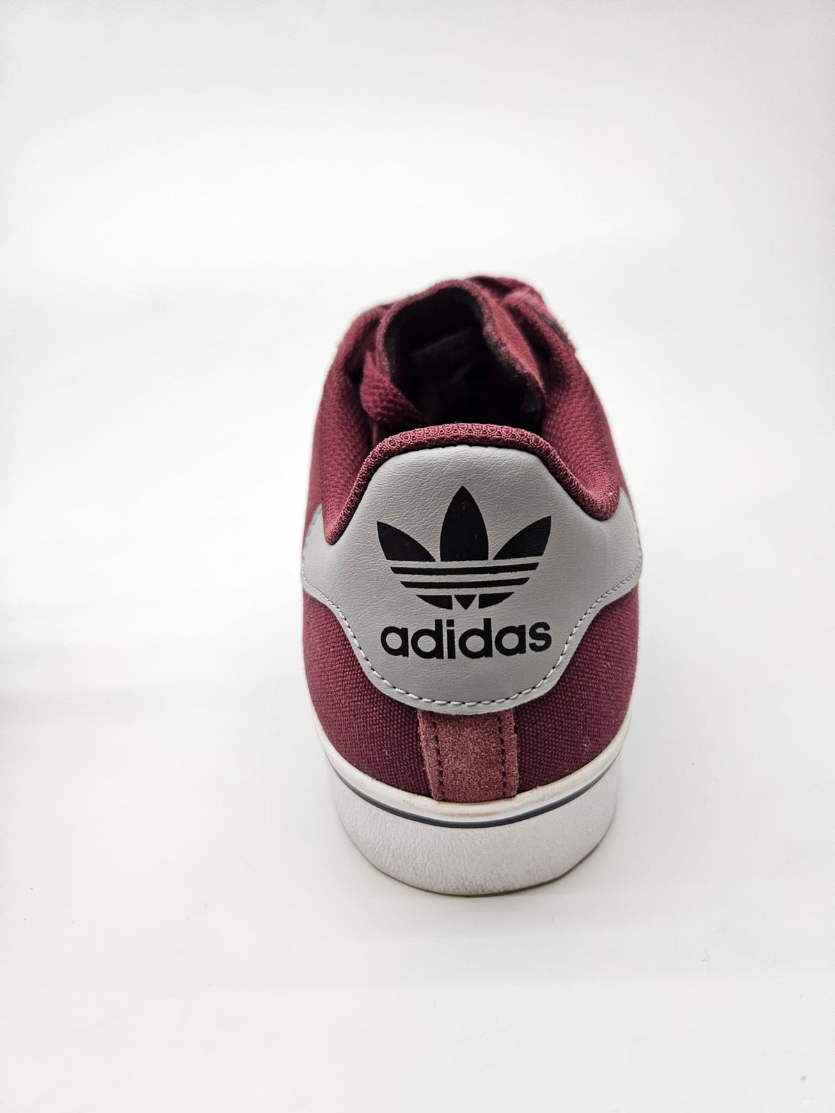 ADIDAS CAMPUS NOVI ORIGINAL PATIKI BR 42.5