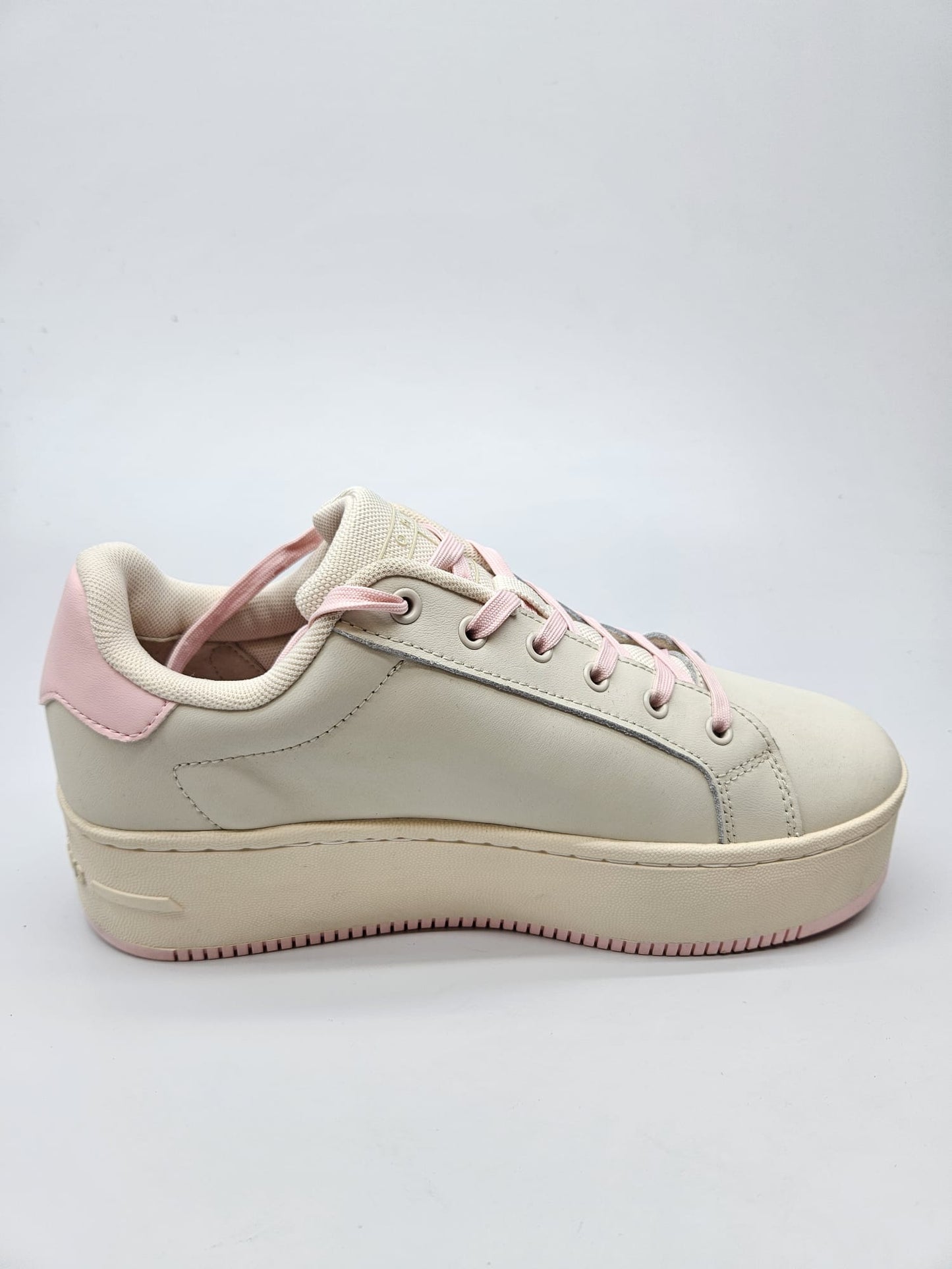 TOMMY HILFIGER ORIGINAL KOZNI PATIKI BR 39