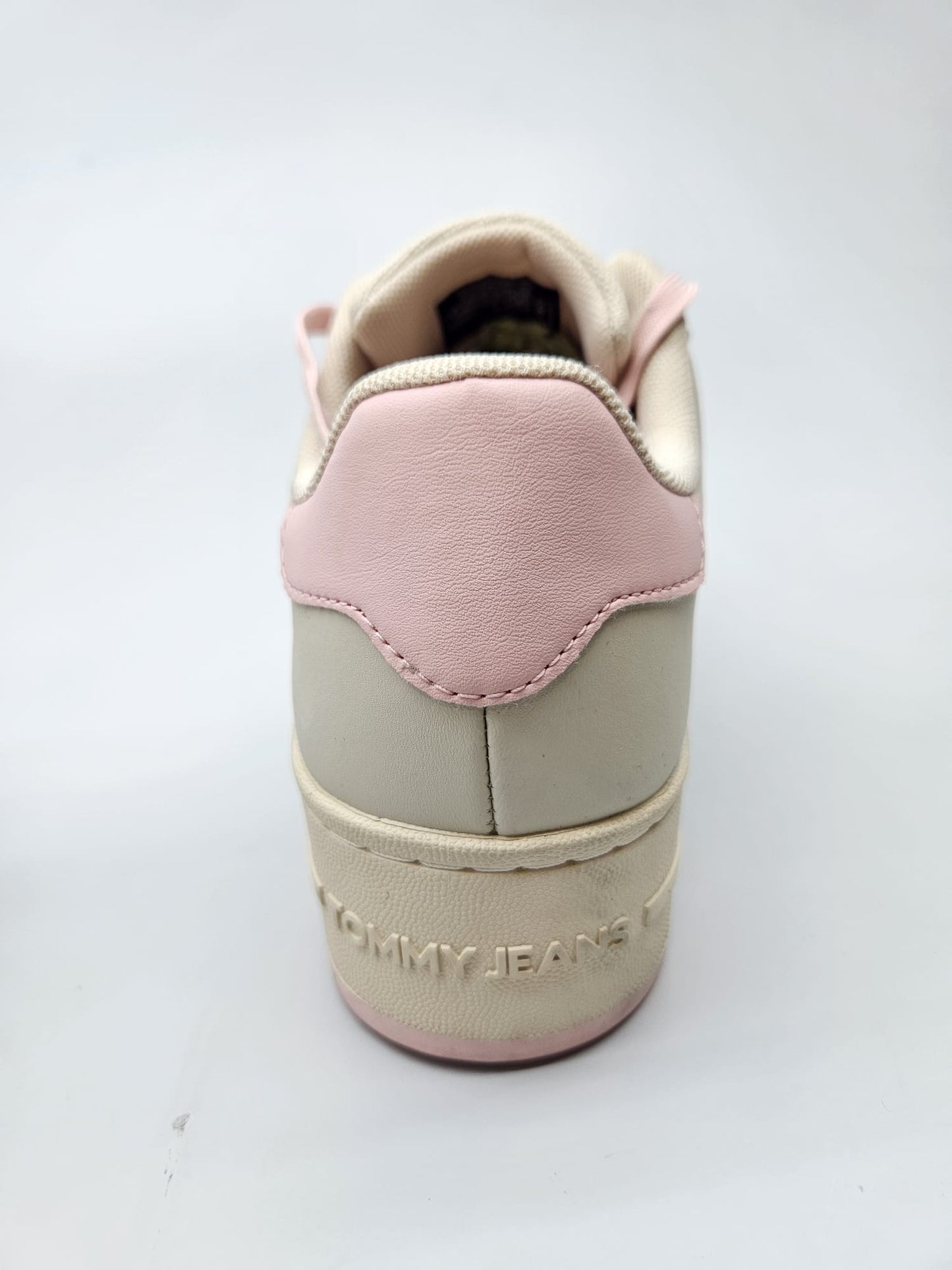 TOMMY HILFIGER ORIGINAL KOZNI PATIKI BR 39