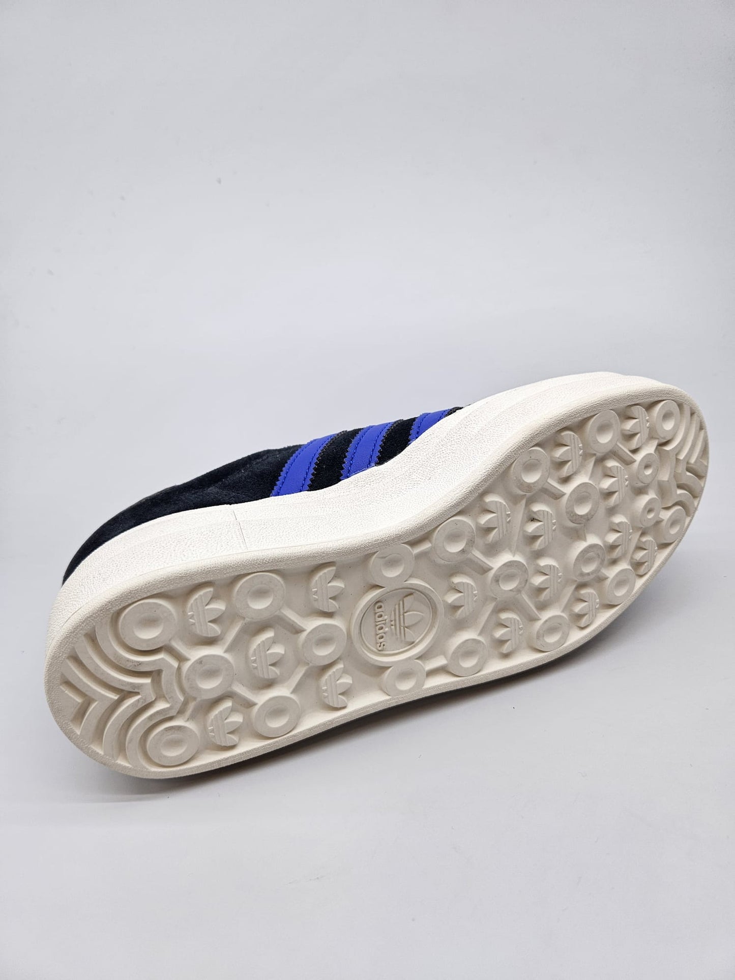 ADIDAS GAZZELE NOVI ORIGINAL PATIKI BR 36