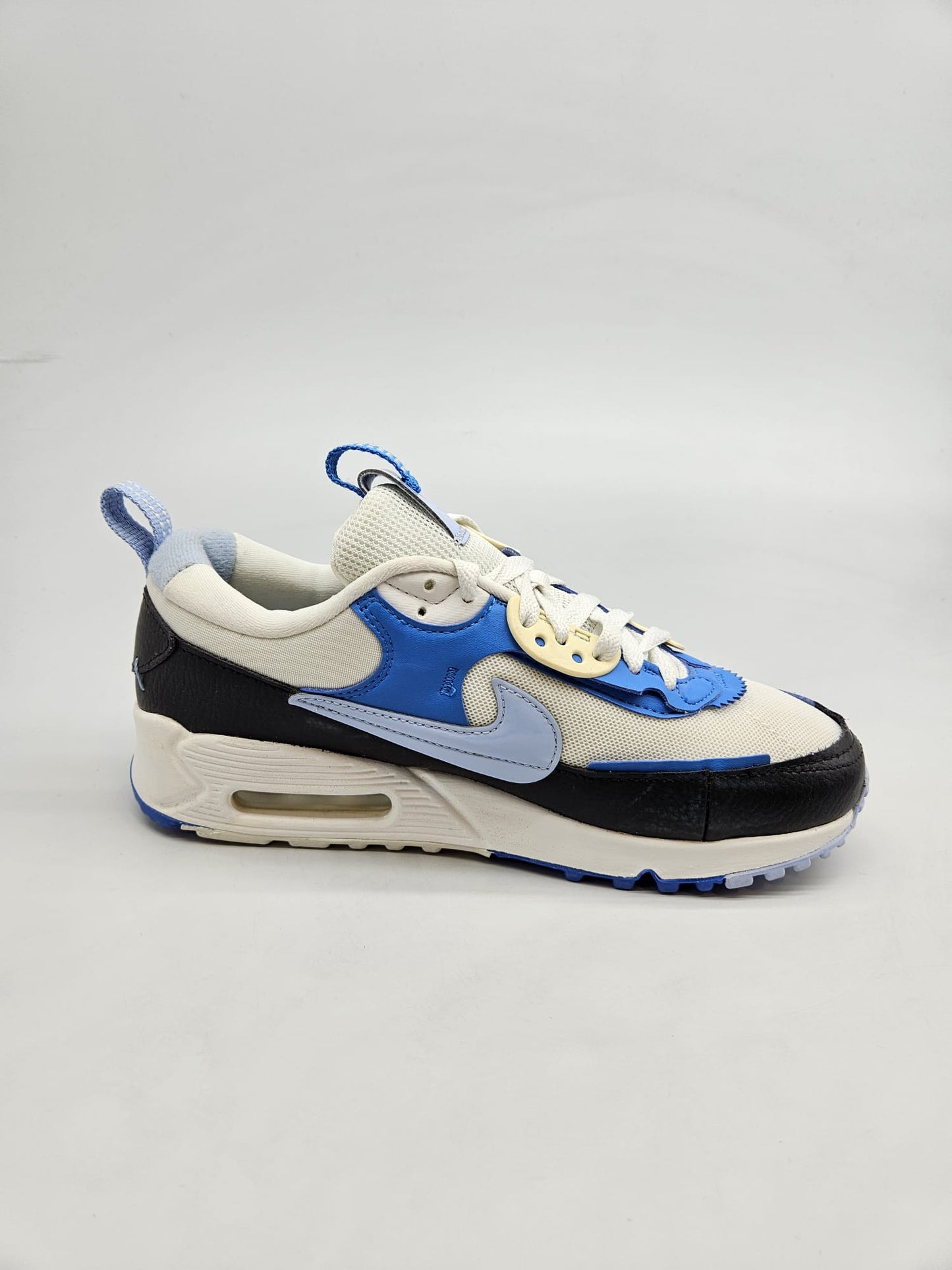 NIKE AIRMAX NOVI ORIGINAL PATIKI BR 38.5