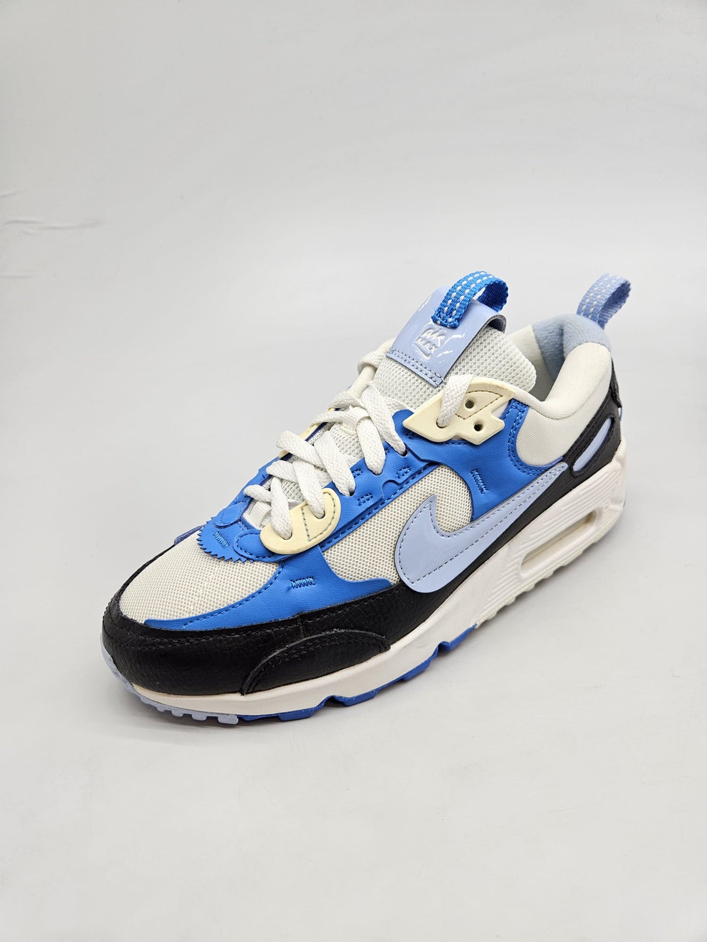 NIKE AIRMAX NOVI ORIGINAL PATIKI BR 38.5