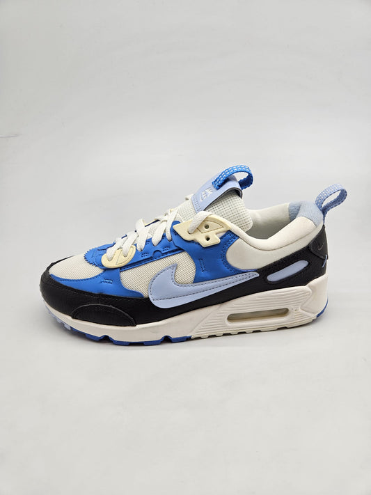 NIKE AIRMAX NOVI ORIGINAL PATIKI BR 38.5