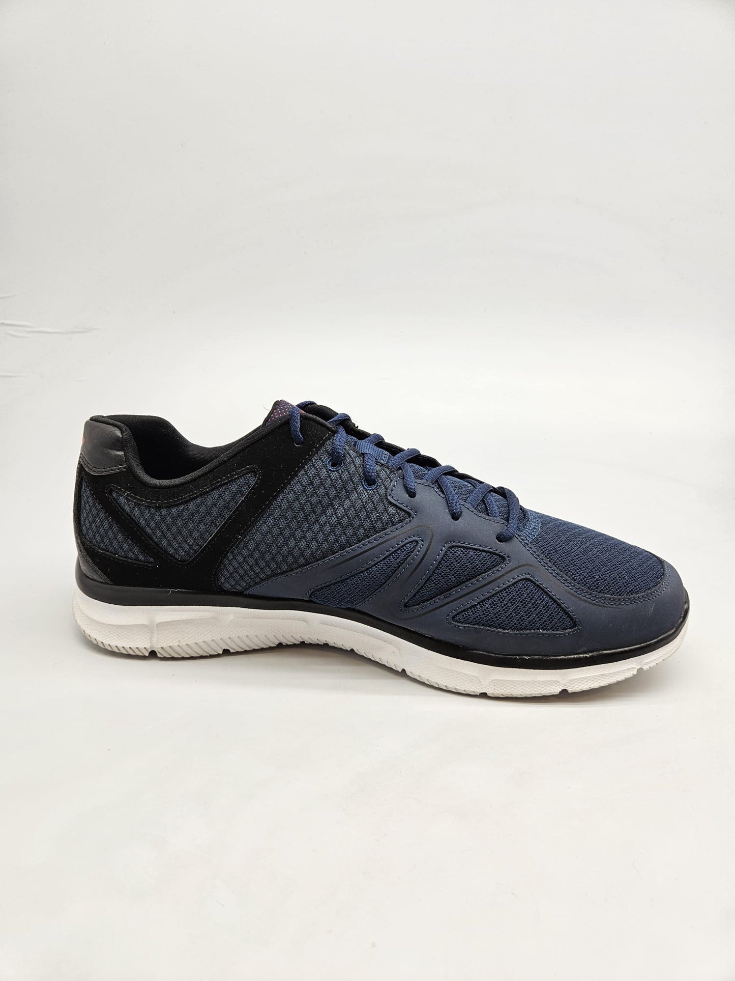 SKECHERS MEMORY ORIGINAL PATIKI BR 48.5