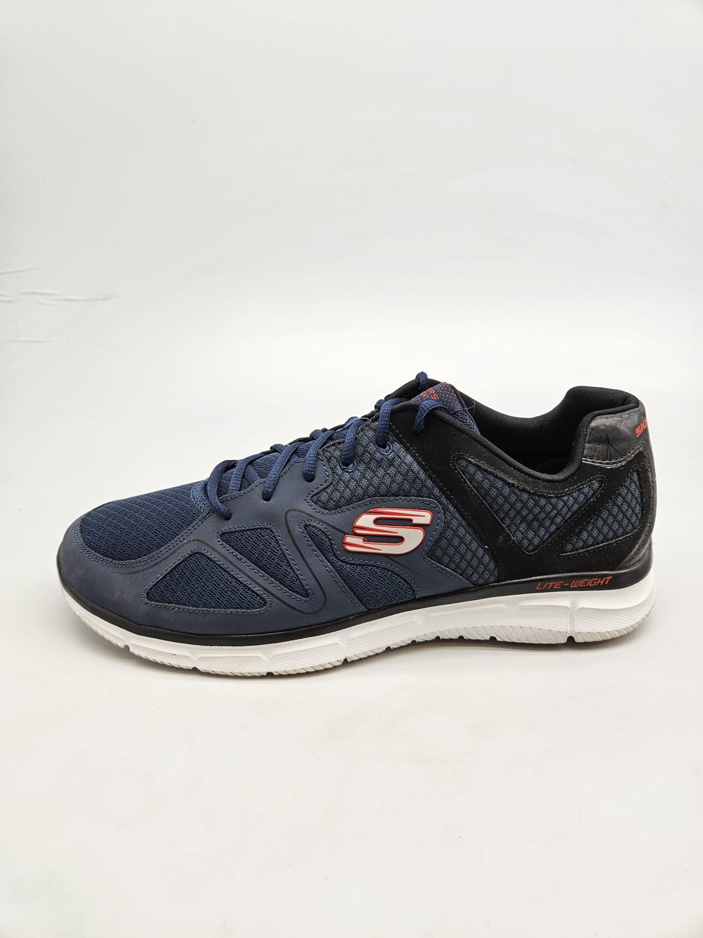 SKECHERS MEMORY ORIGINAL PATIKI BR 48.5
