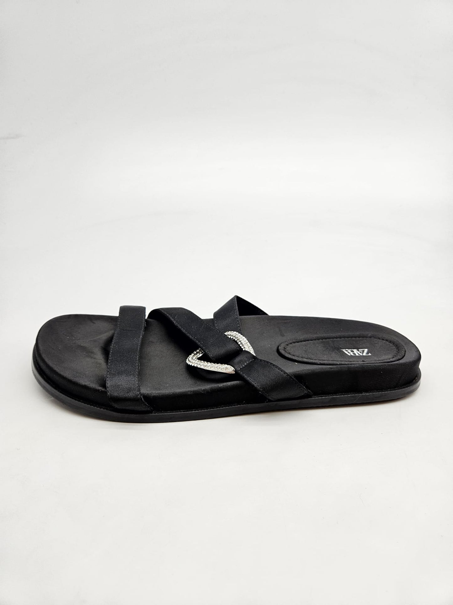 ZARA ORIGINAL NOVI VLECKI BR 41