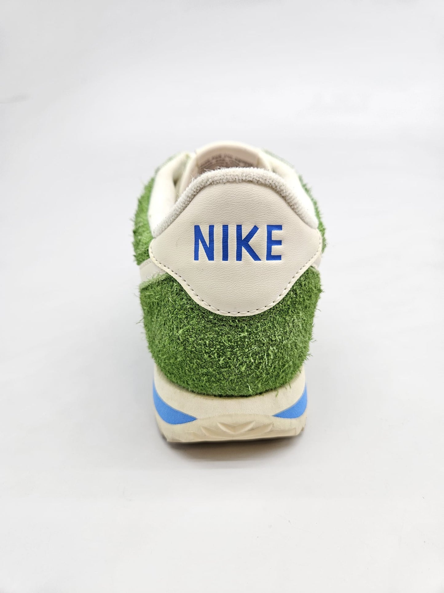 NIKE NOVI ORIGINAL PATIKI BR 39
