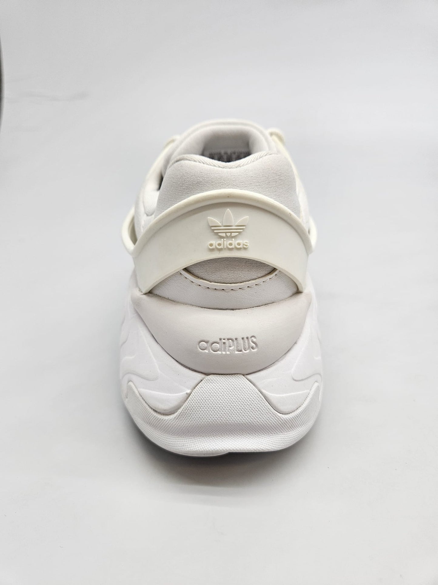 ADIDAS NOVI ORIGINAL PATIKI BR 38.5