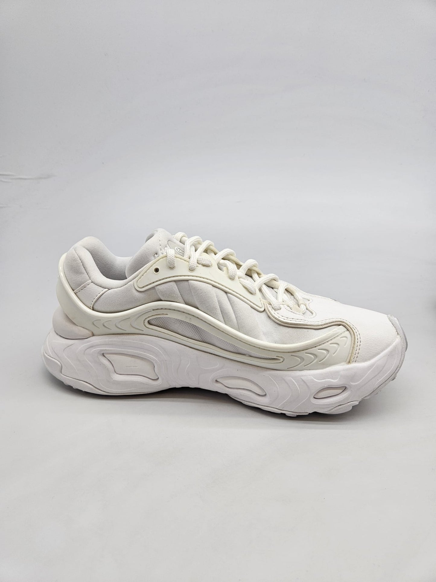 ADIDAS NOVI ORIGINAL PATIKI BR 38.5