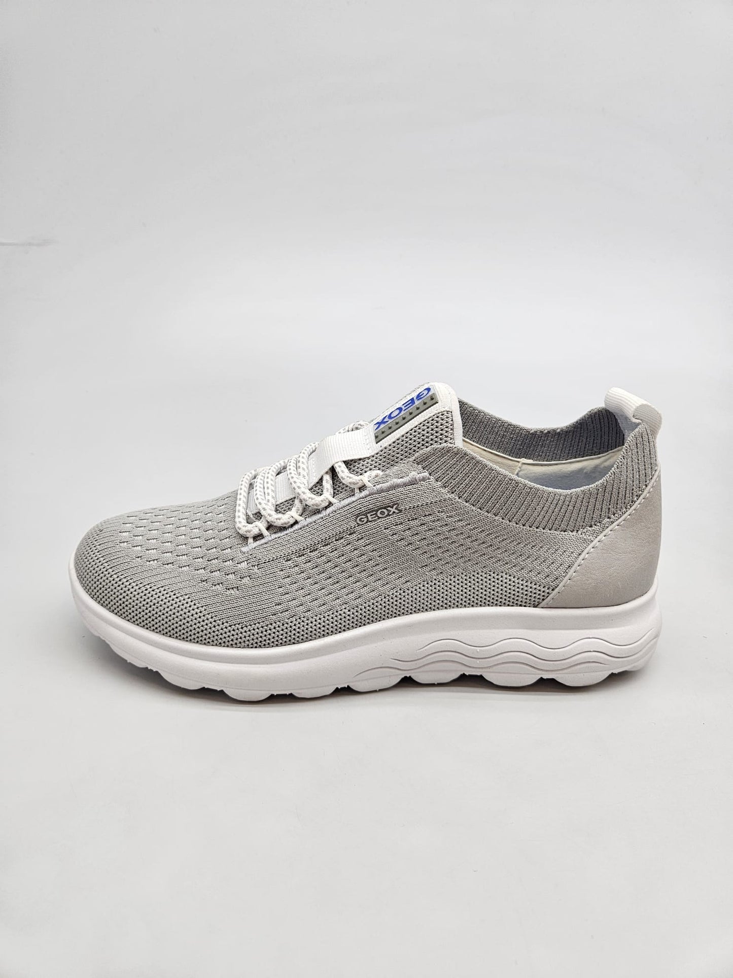 GEOX NOVI ORIGINAL PATIKI BR 37