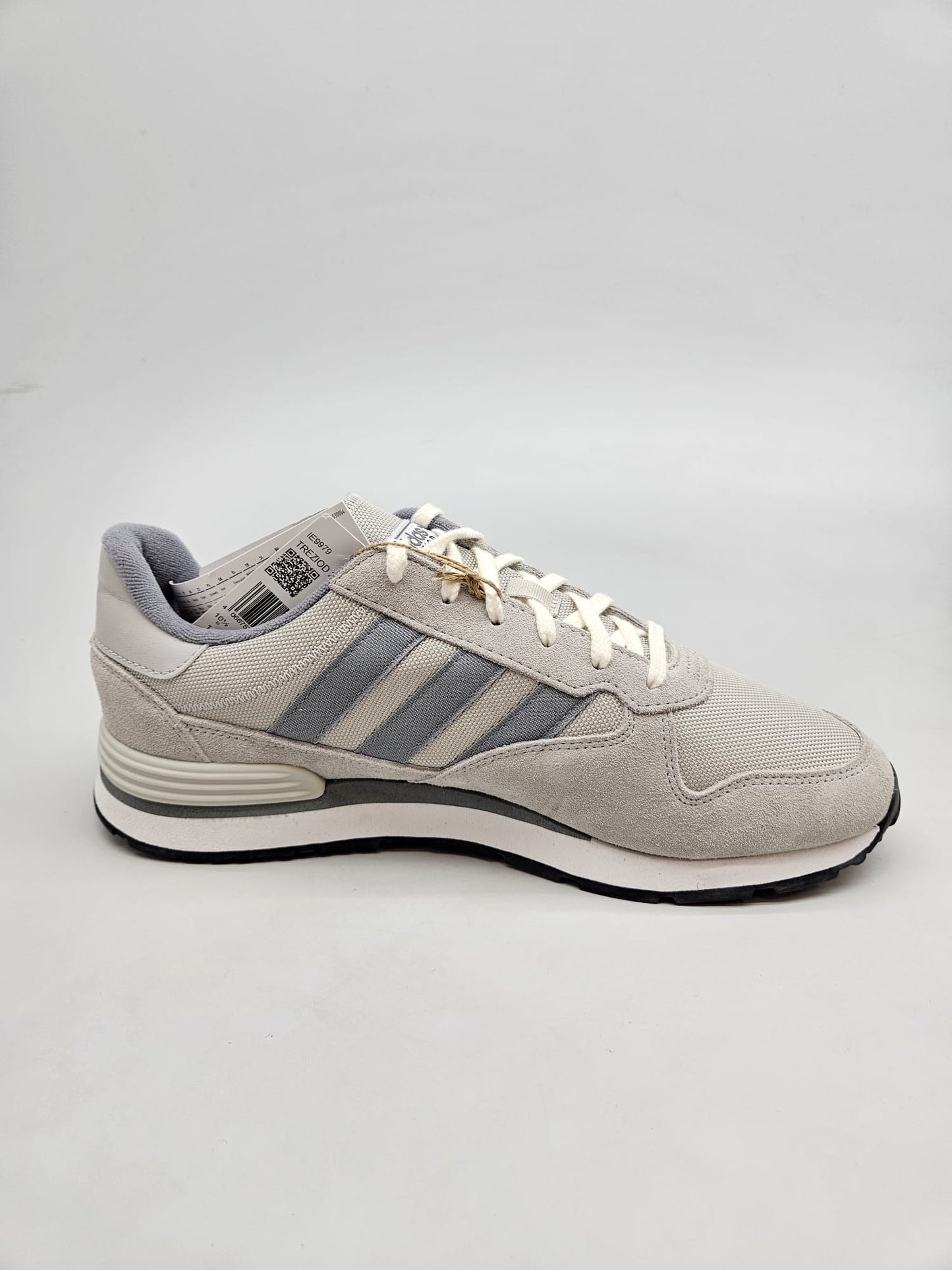 ADIDAS NOVI ORIGINAL PATIKI BR 45